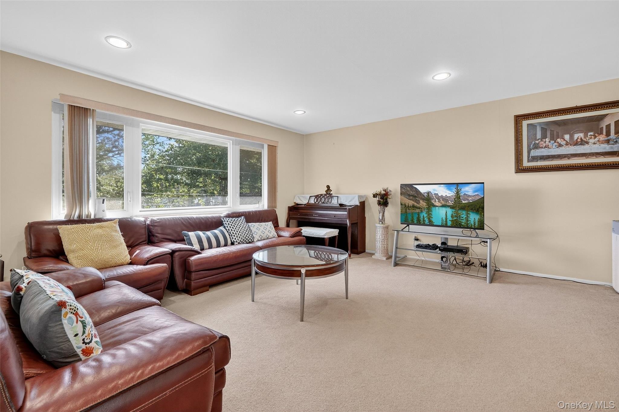 7 Dogwood Lane, Orangeburg, NY 10962