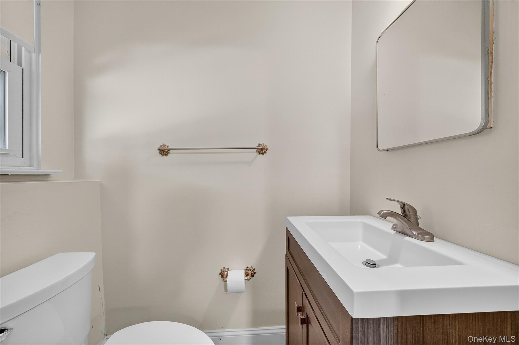 7 Dogwood Lane, Orangeburg, NY 10962