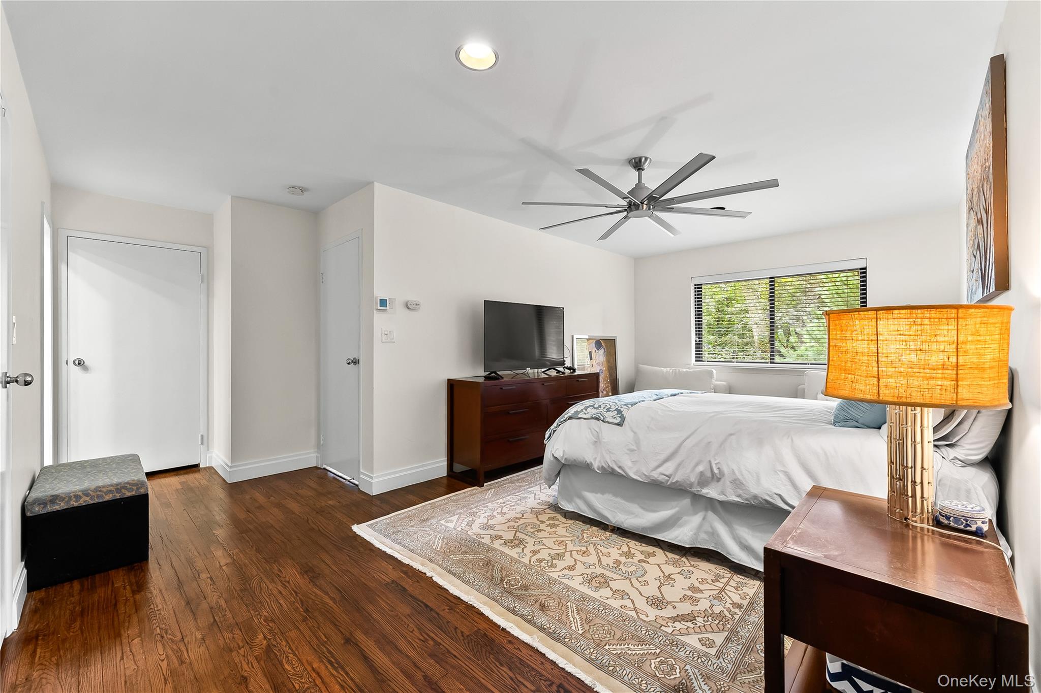 41 Fox Ridge, Roslyn, NY 11576