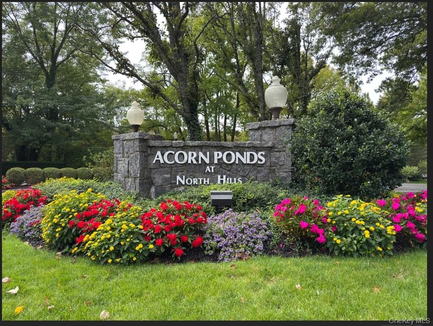 41 Fox Ridge, Roslyn, NY 11576