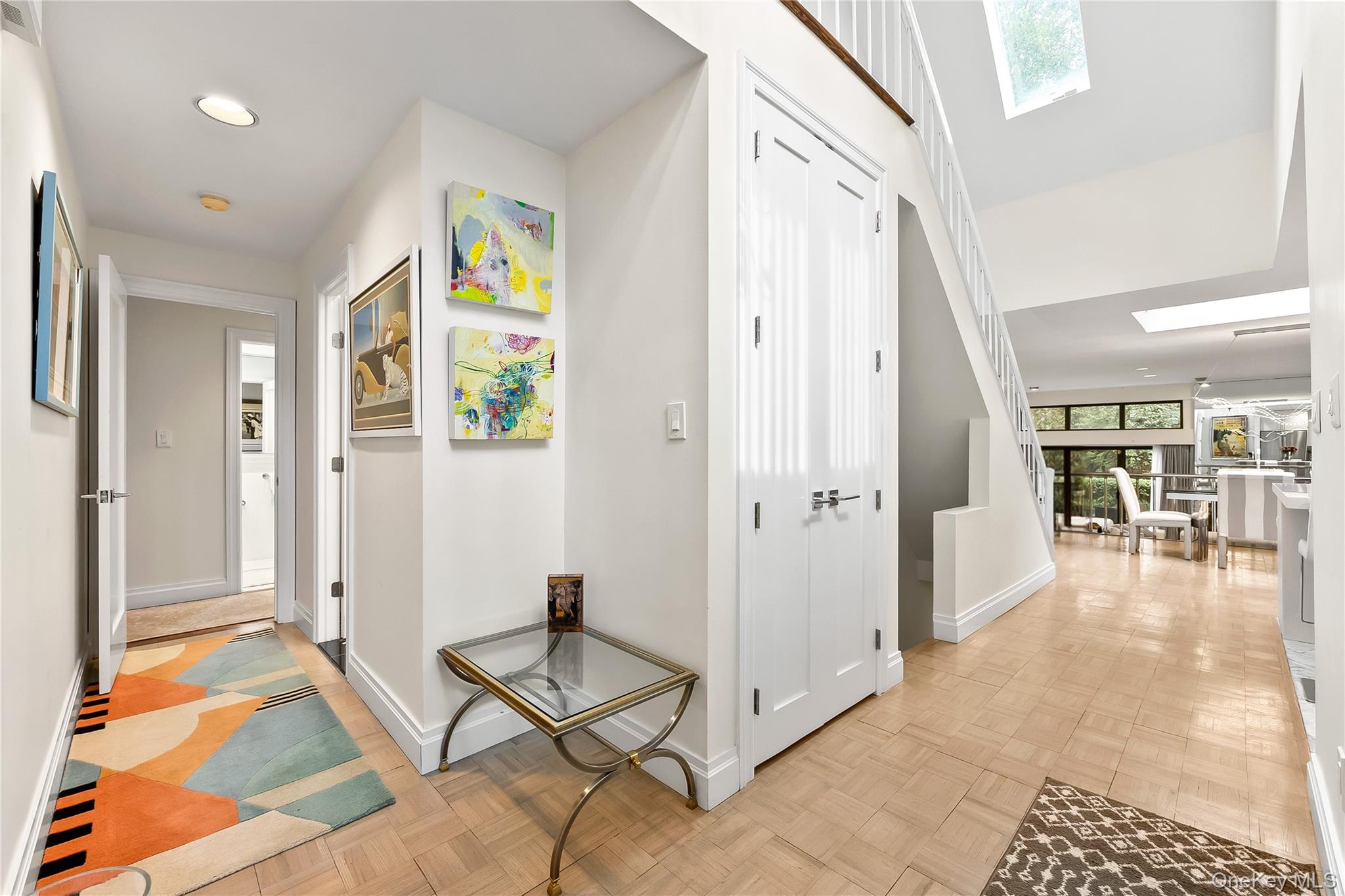 41 Fox Ridge, Roslyn, NY 11576