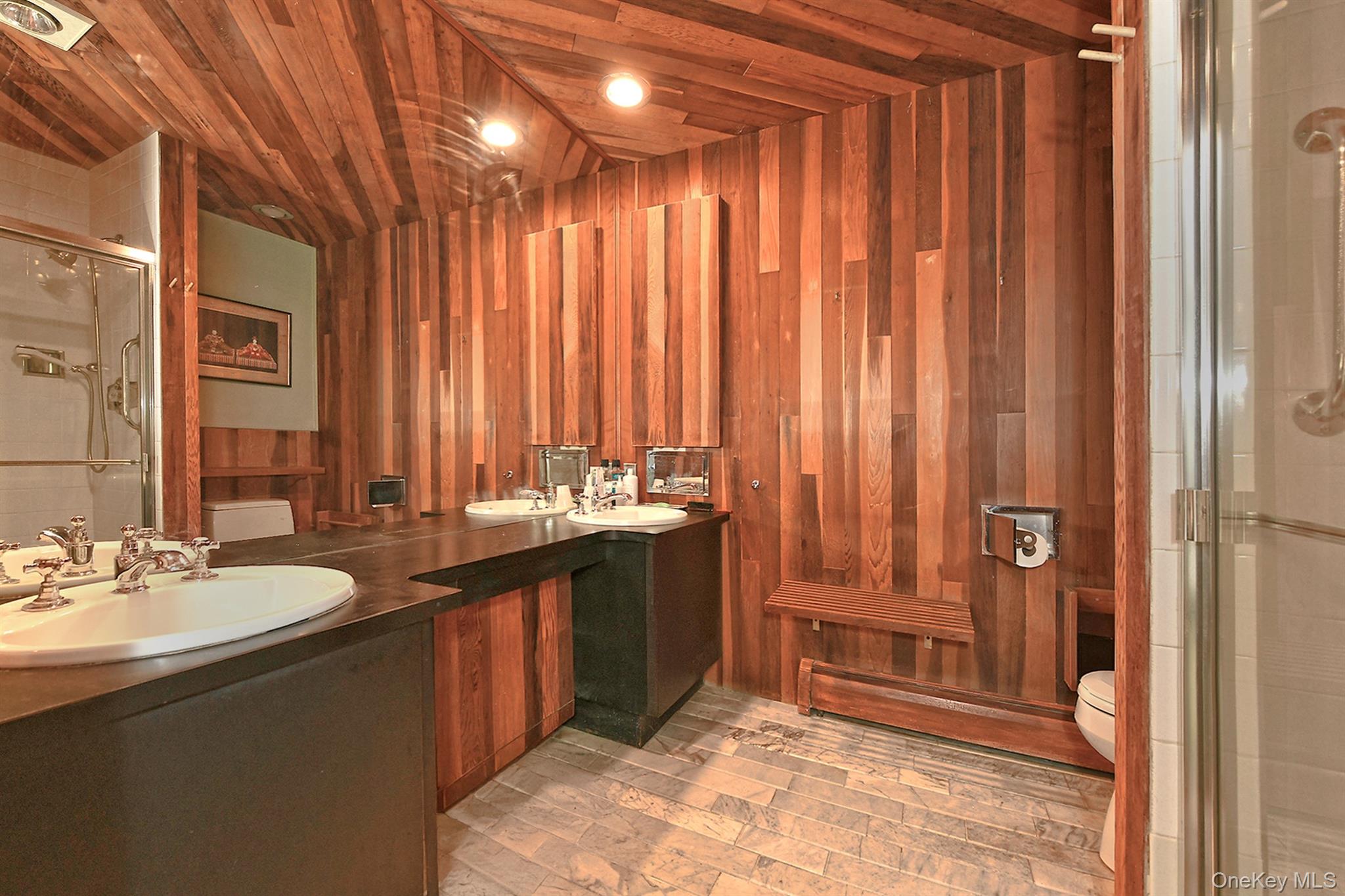 18 W Mall Drive, Huntington, NY 11743