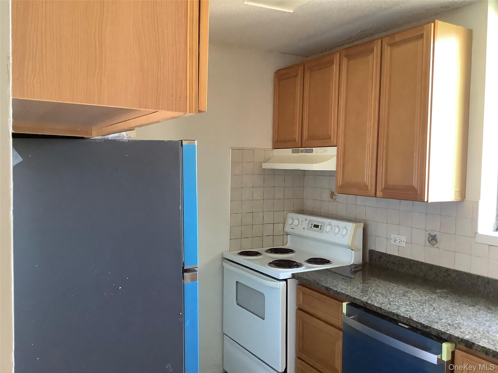 138-35 ELDER AVE, Queens Village, NY 11355