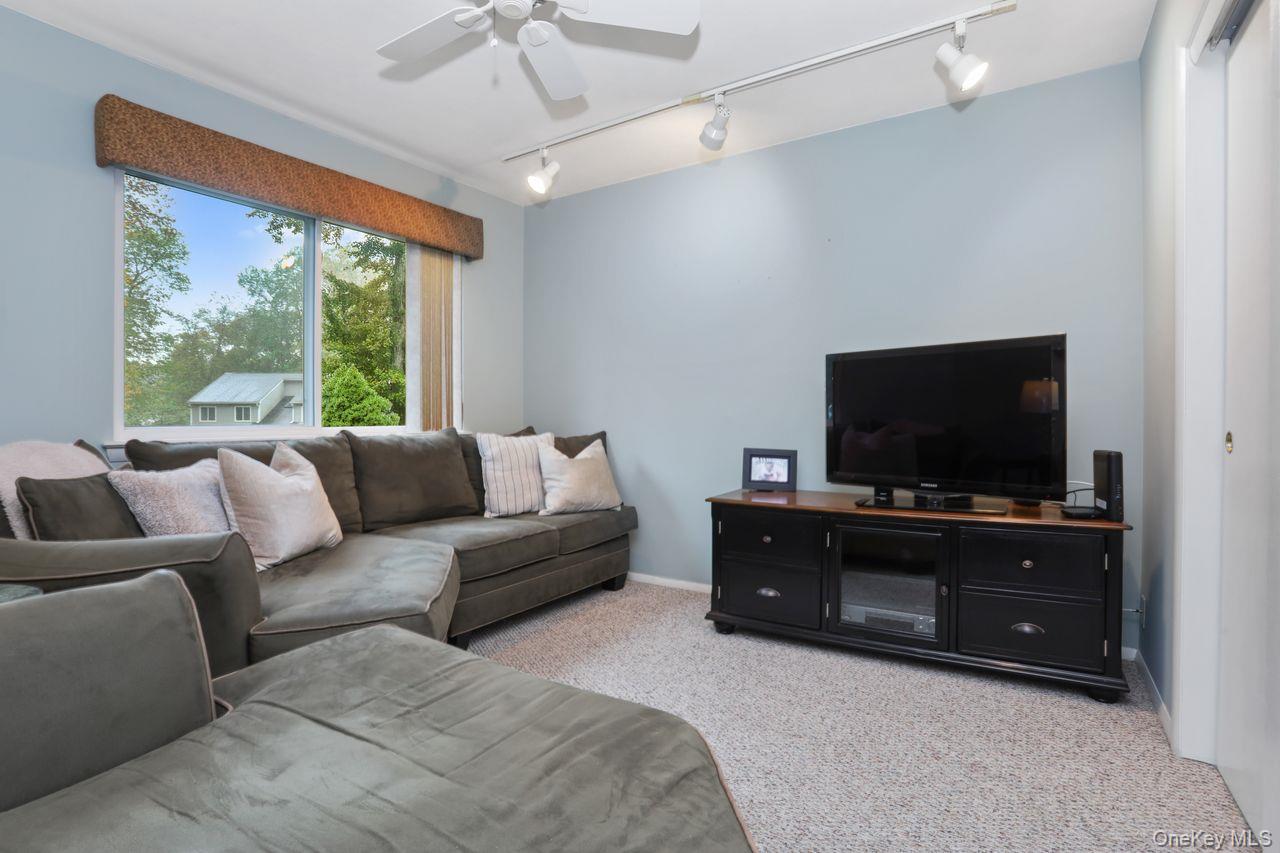 141 Flintlock Way # B, Yorktown Heights, NY 10598