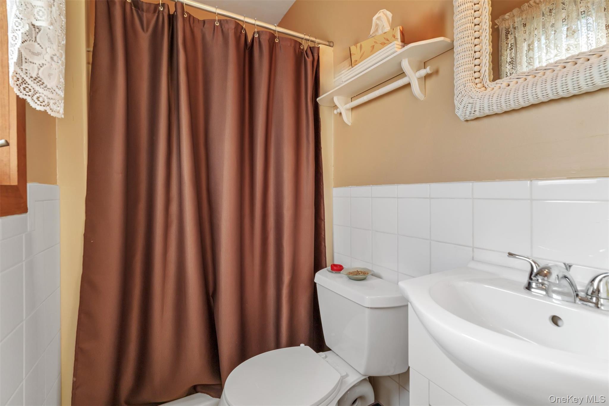 481 Peconic Bay Boulevard, Aquebogue, NY 11931