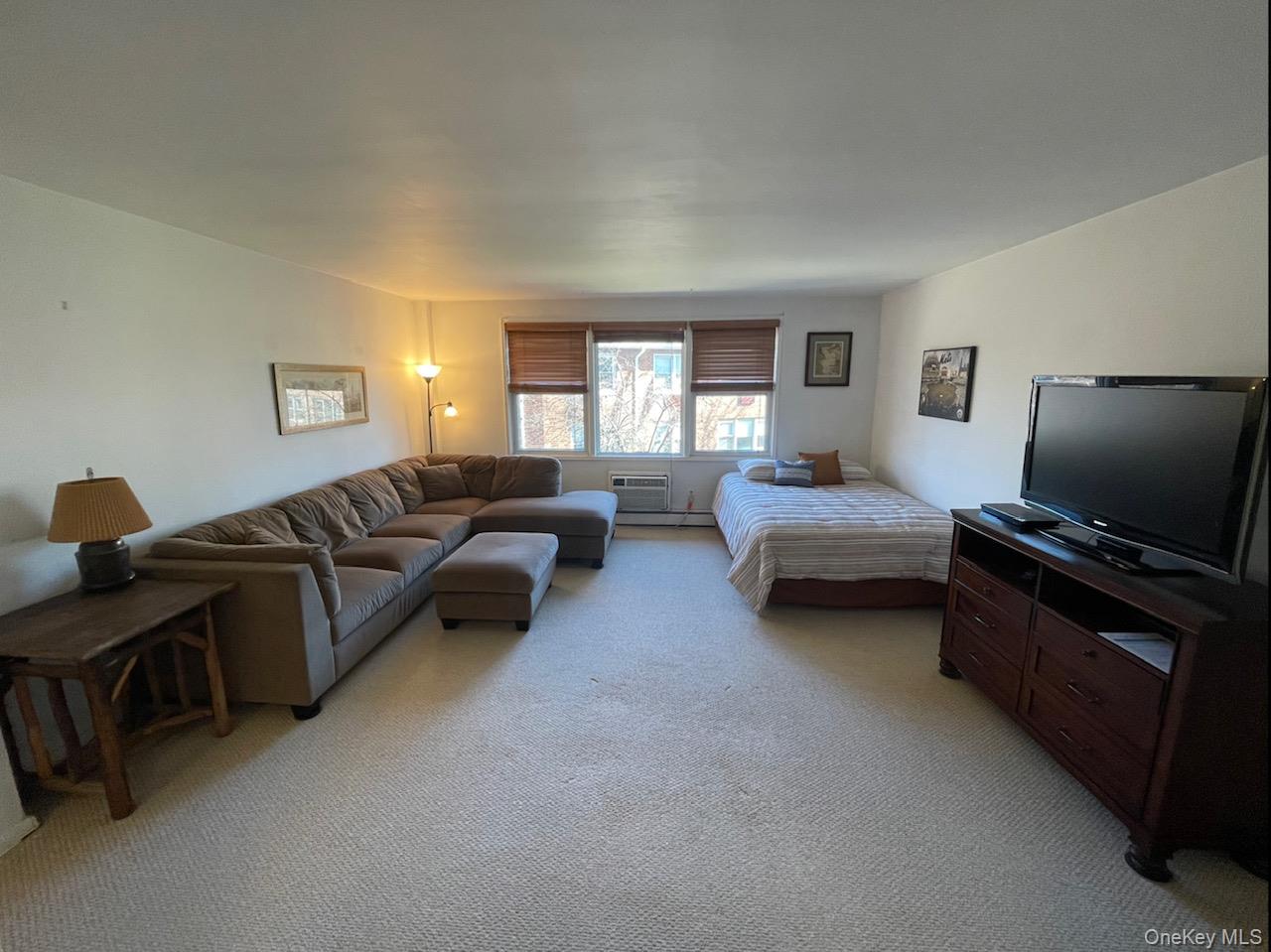 61 Maine Avenue # F25, Rockville Centre, NY 11570