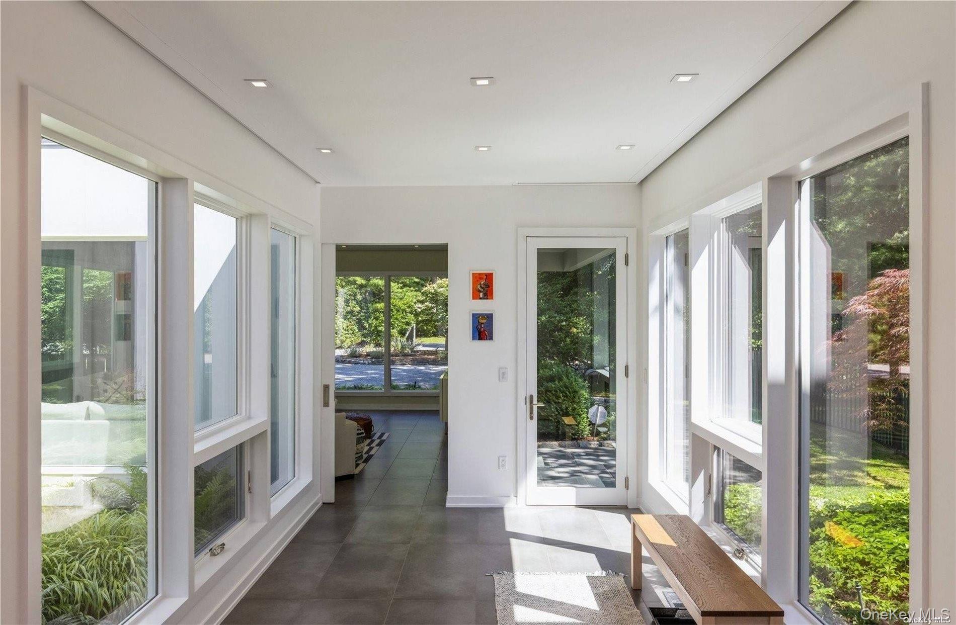 19 Woodland Way, Quogue, NY 11959