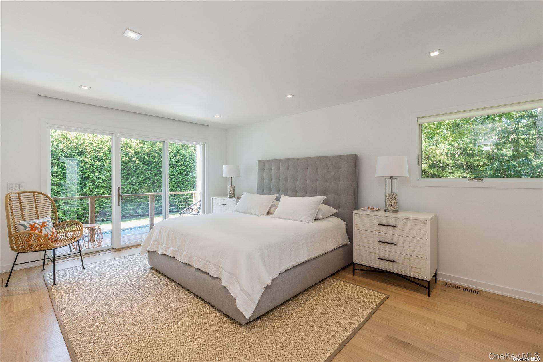 19 Woodland Way, Quogue, NY 11959