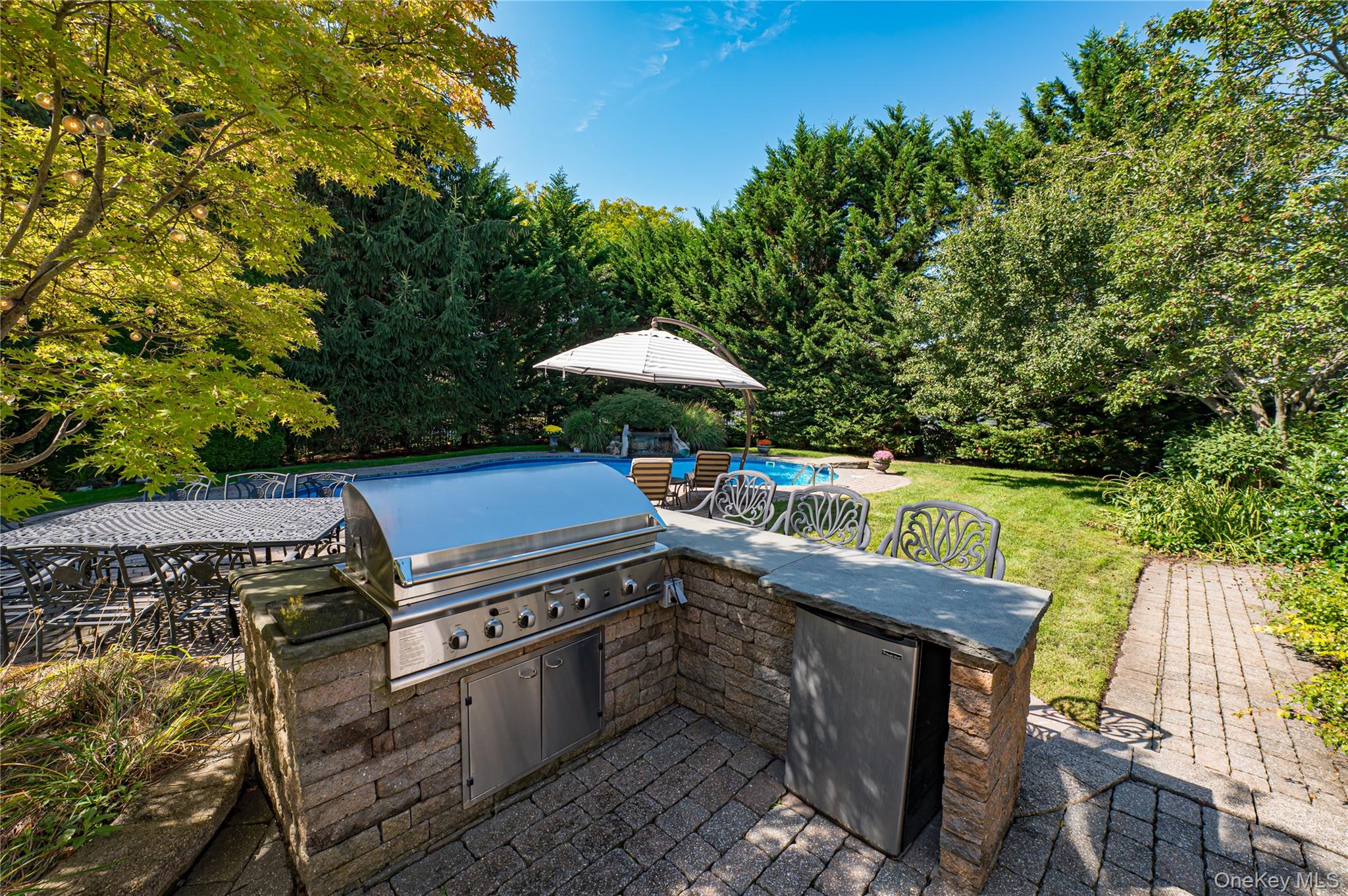 2 True Harbour Way, West Islip, NY 11795