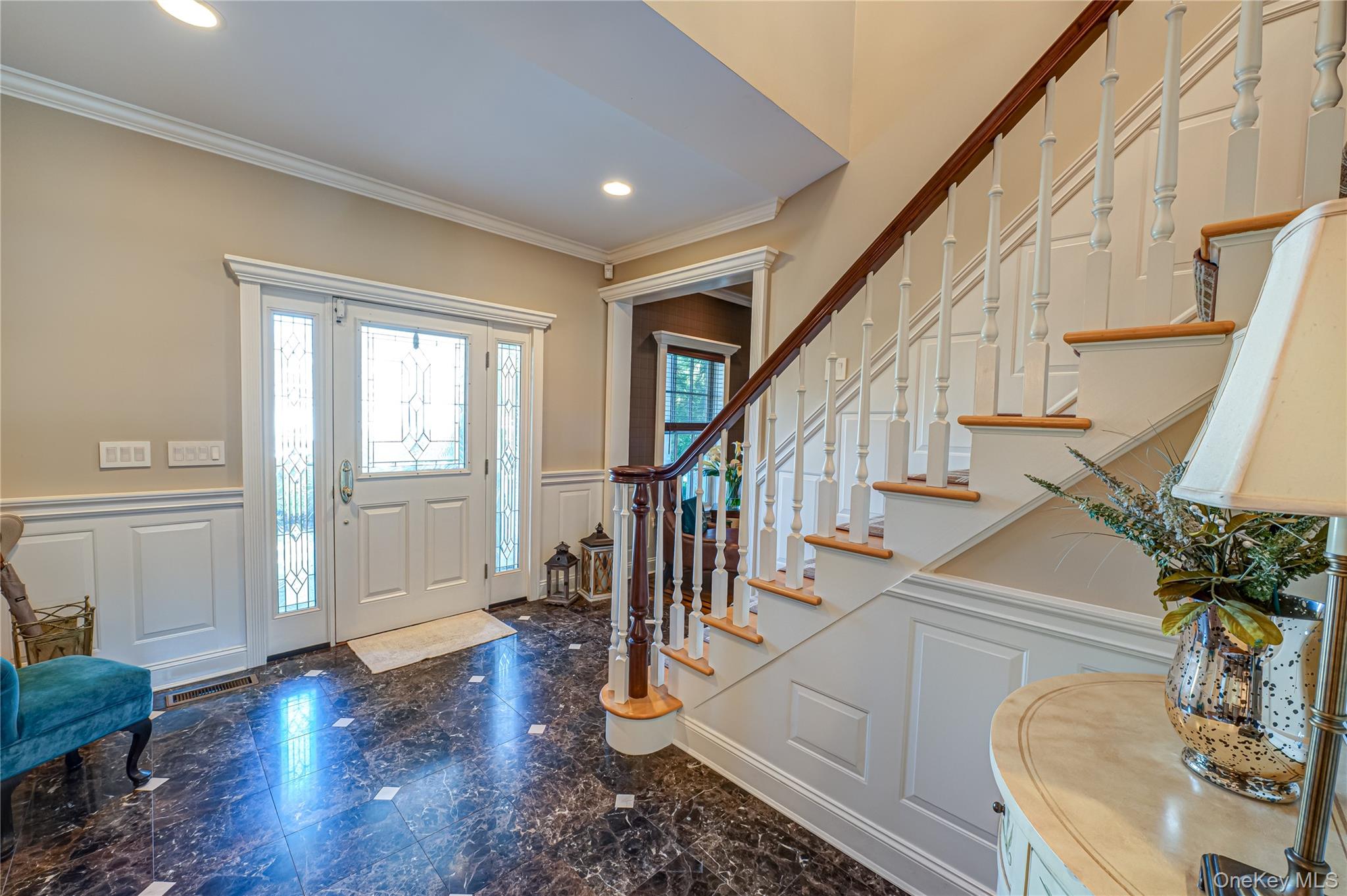 2 True Harbour Way, West Islip, NY 11795