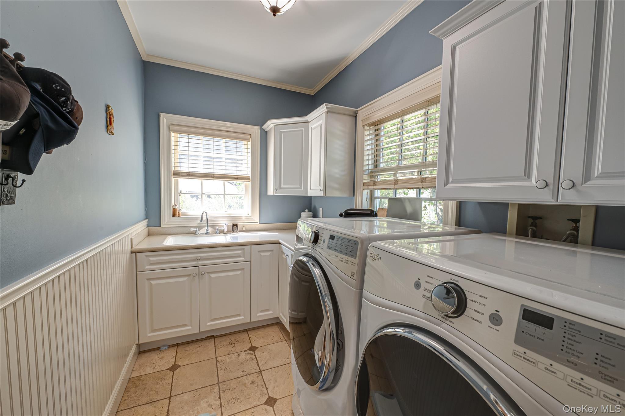 2 True Harbour Way, West Islip, NY 11795