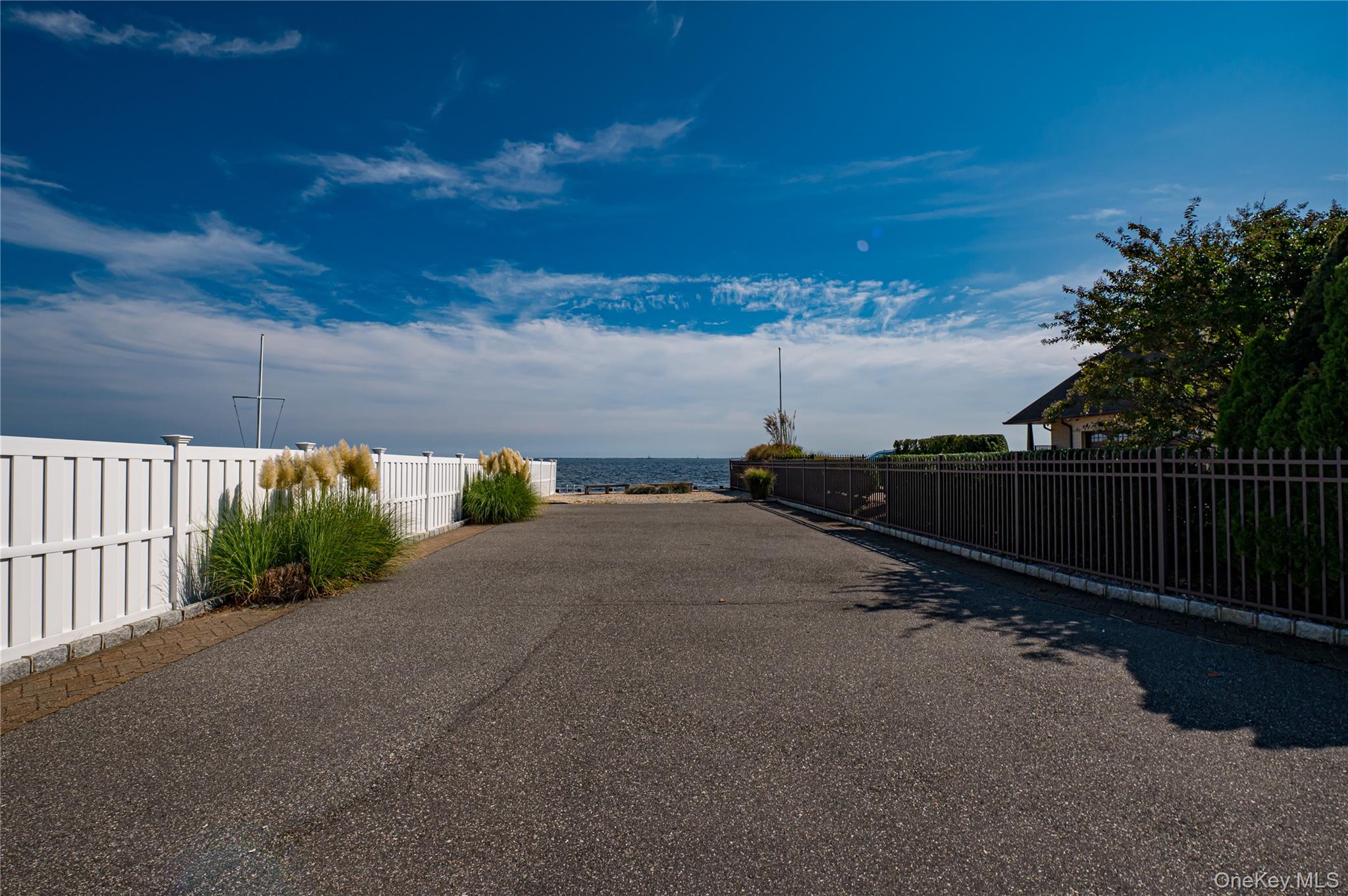 2 True Harbour Way, West Islip, NY 11795