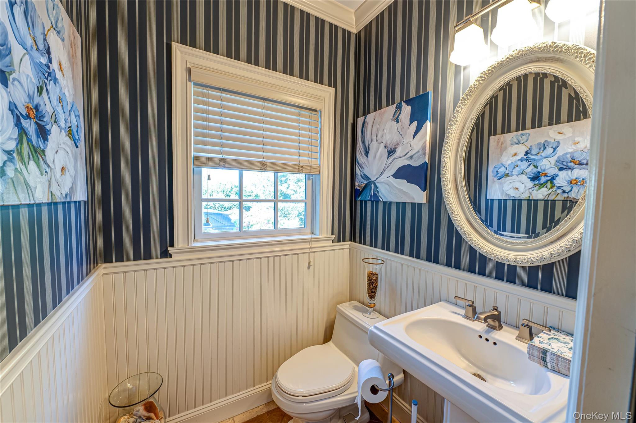 2 True Harbour Way, West Islip, NY 11795