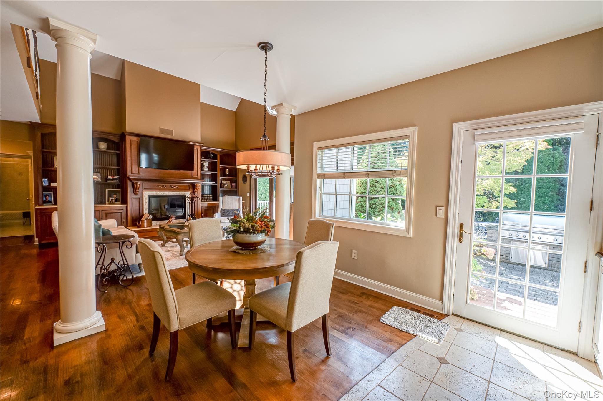 2 True Harbour Way, West Islip, NY 11795