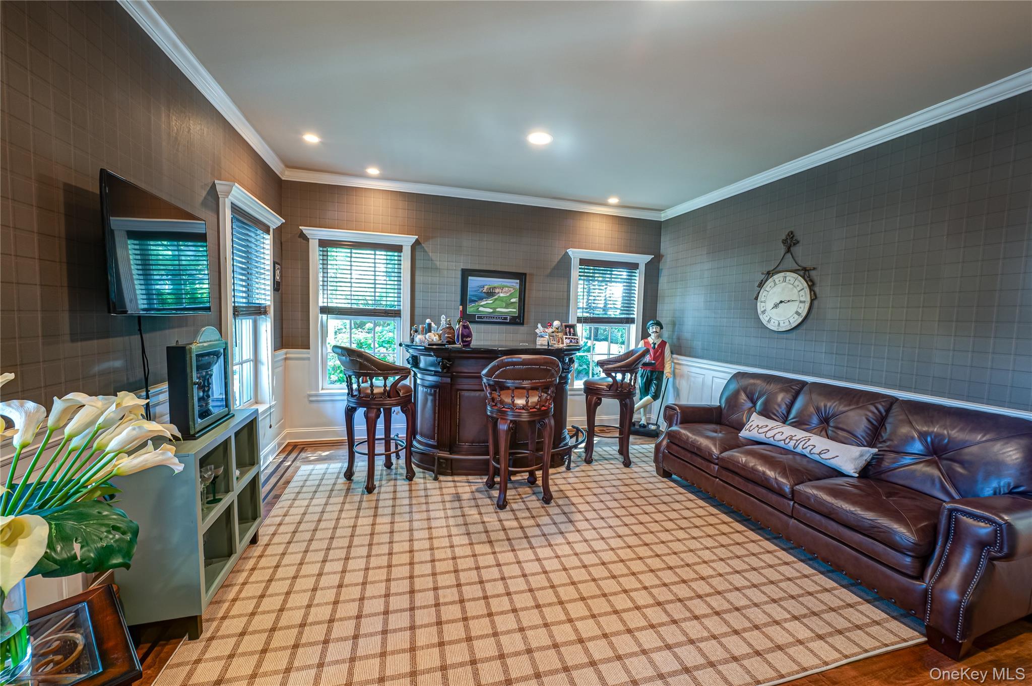 2 True Harbour Way, West Islip, NY 11795