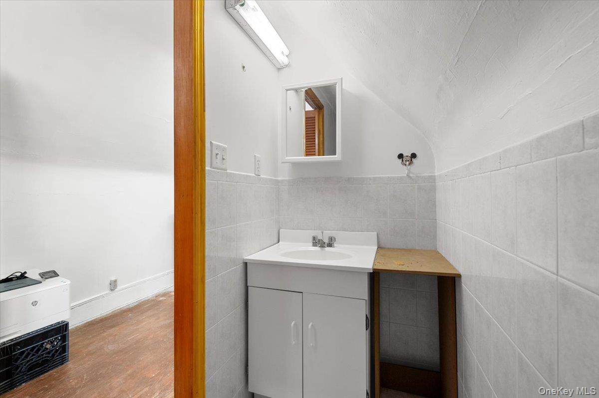 14744 84th Drive, Briarwood, NY 11435