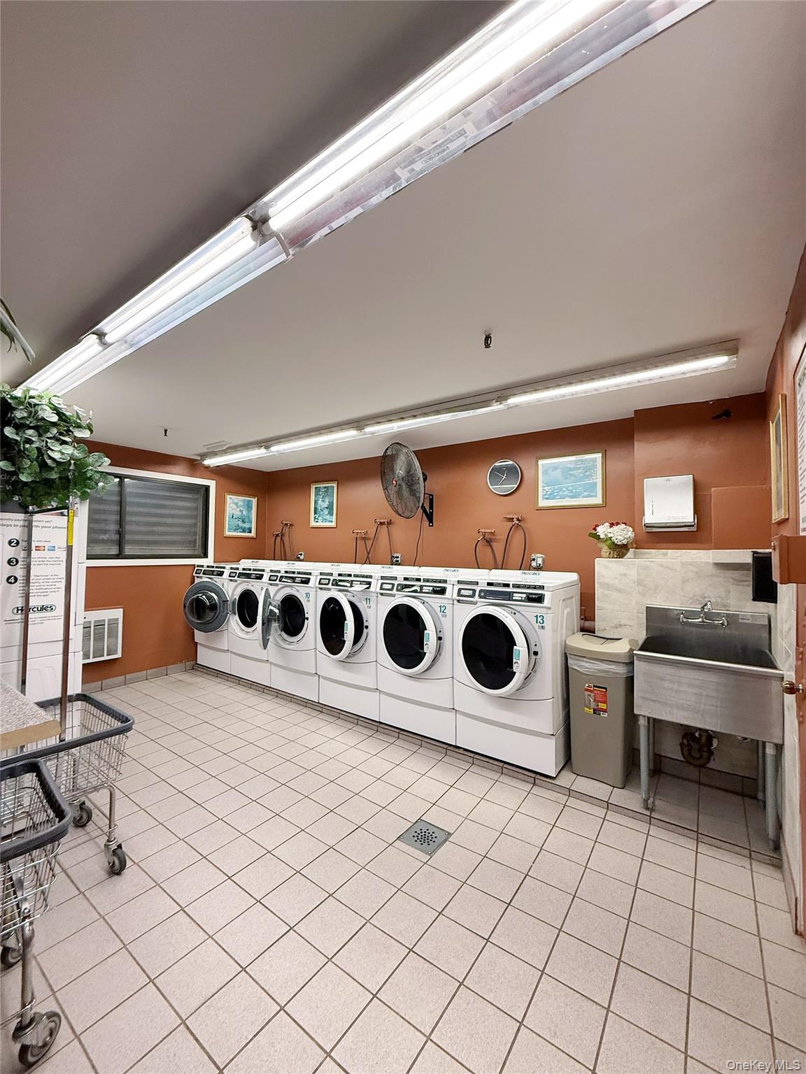 13777 45 Avenue # 4H, Flushing, NY 11355