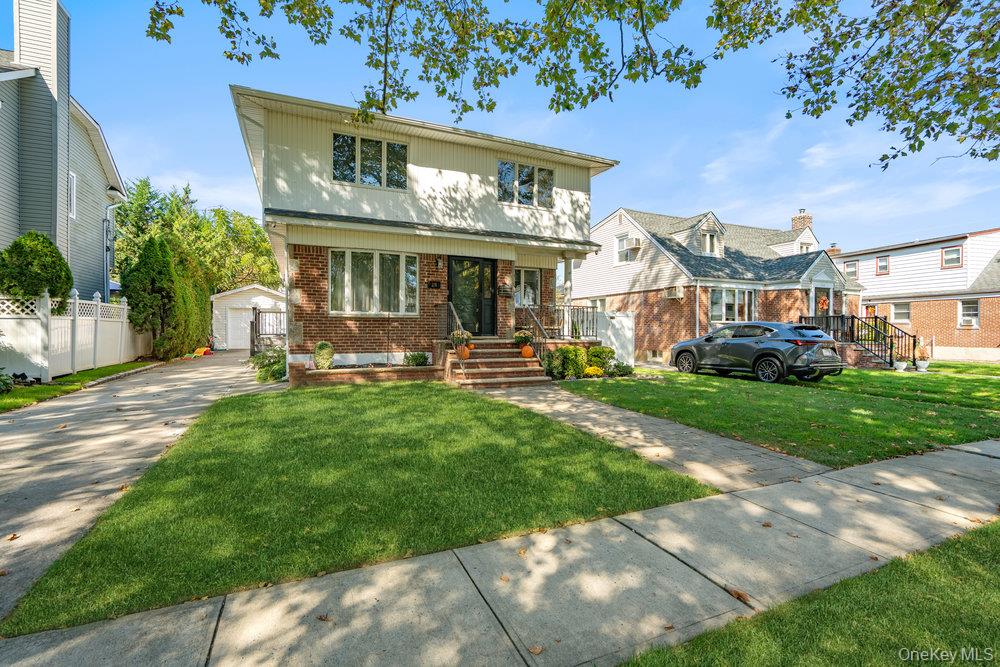 116 Sperry Blvd Boulevard, New Hyde Park, NY 11040