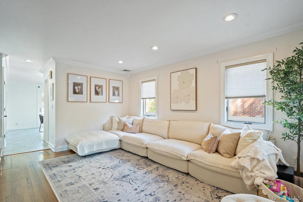 116 Sperry Blvd Boulevard, New Hyde Park, NY 11040