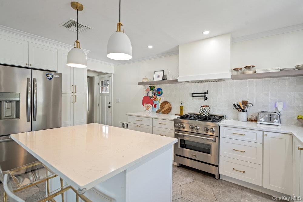 116 Sperry Blvd Boulevard, New Hyde Park, NY 11040