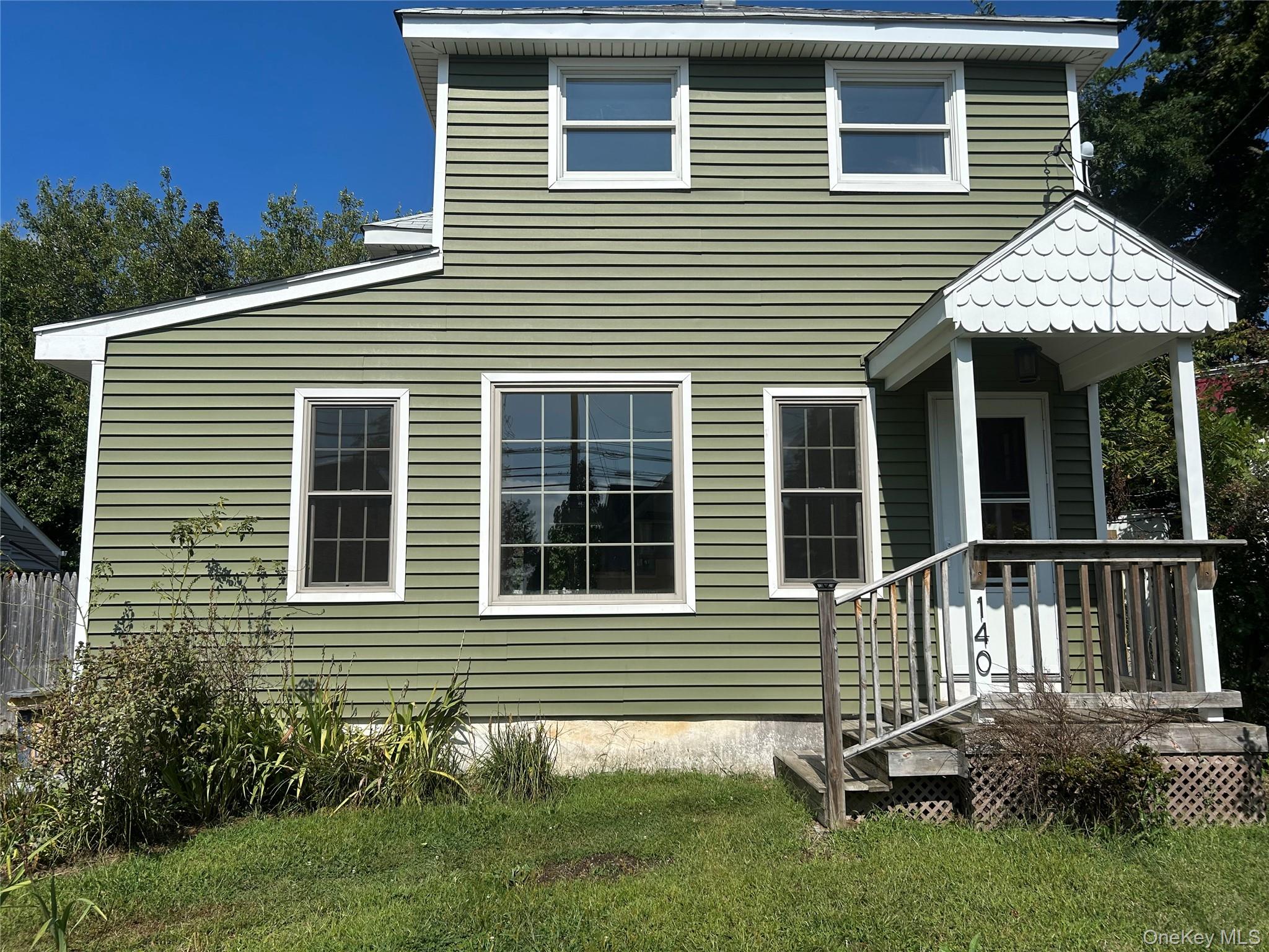 140 E Marie Street, Hicksville, NY 11801