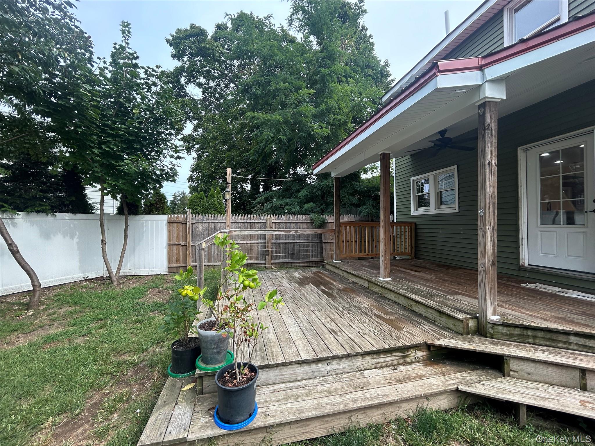 140 E Marie Street, Hicksville, NY 11801