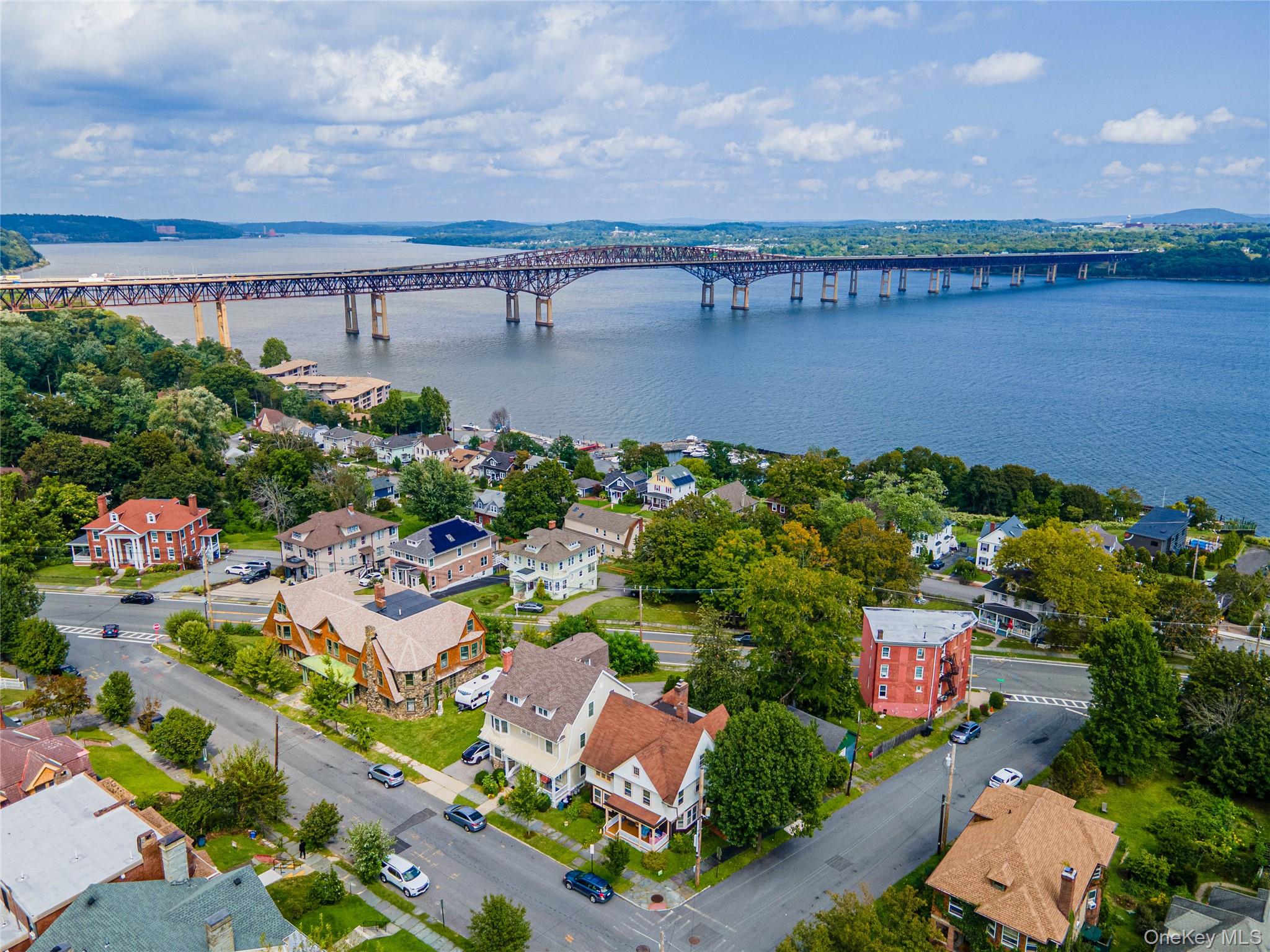 6 Leroy Place, Newburgh, NY 12550