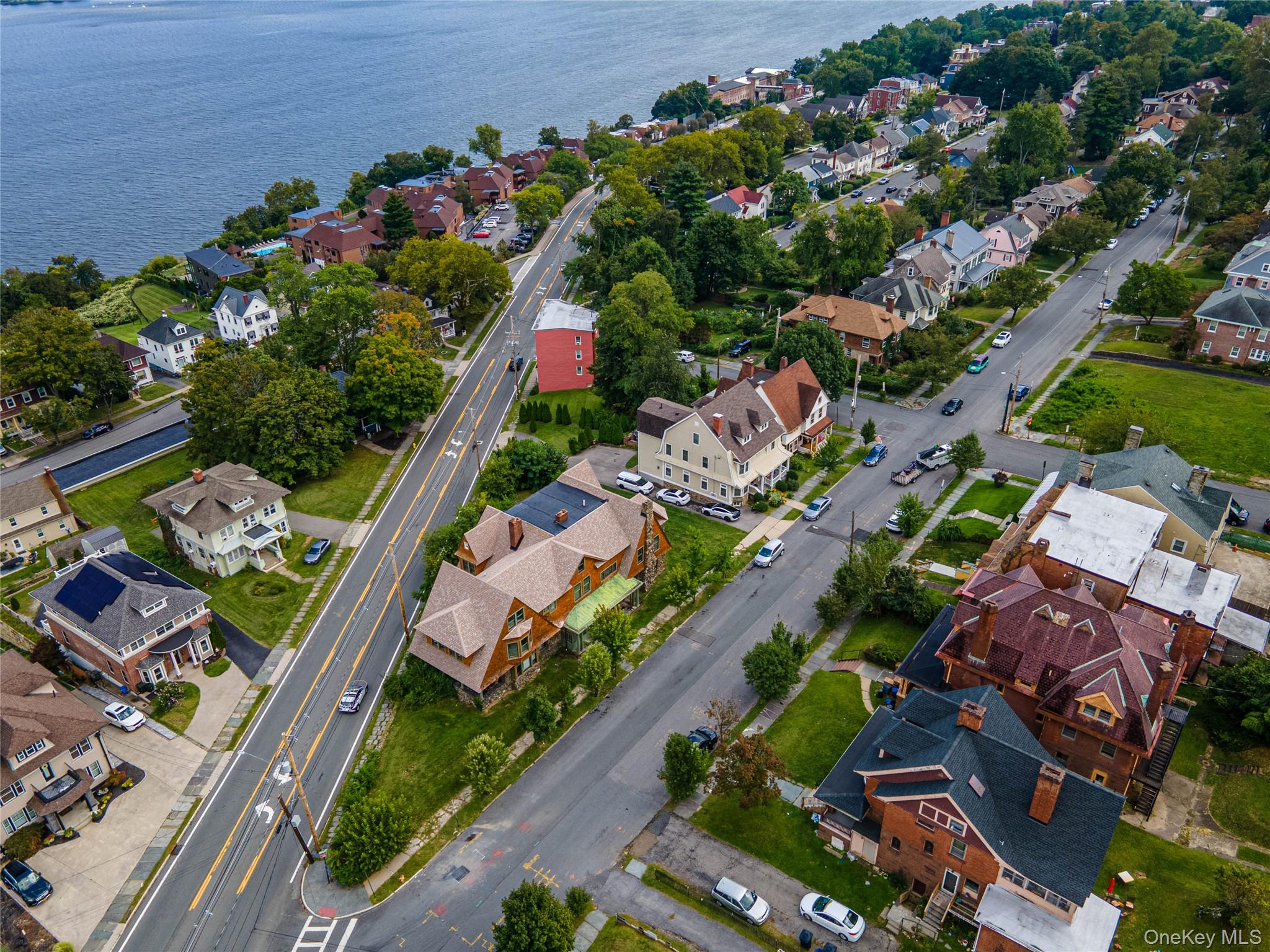 6 Leroy Place, Newburgh, NY 12550