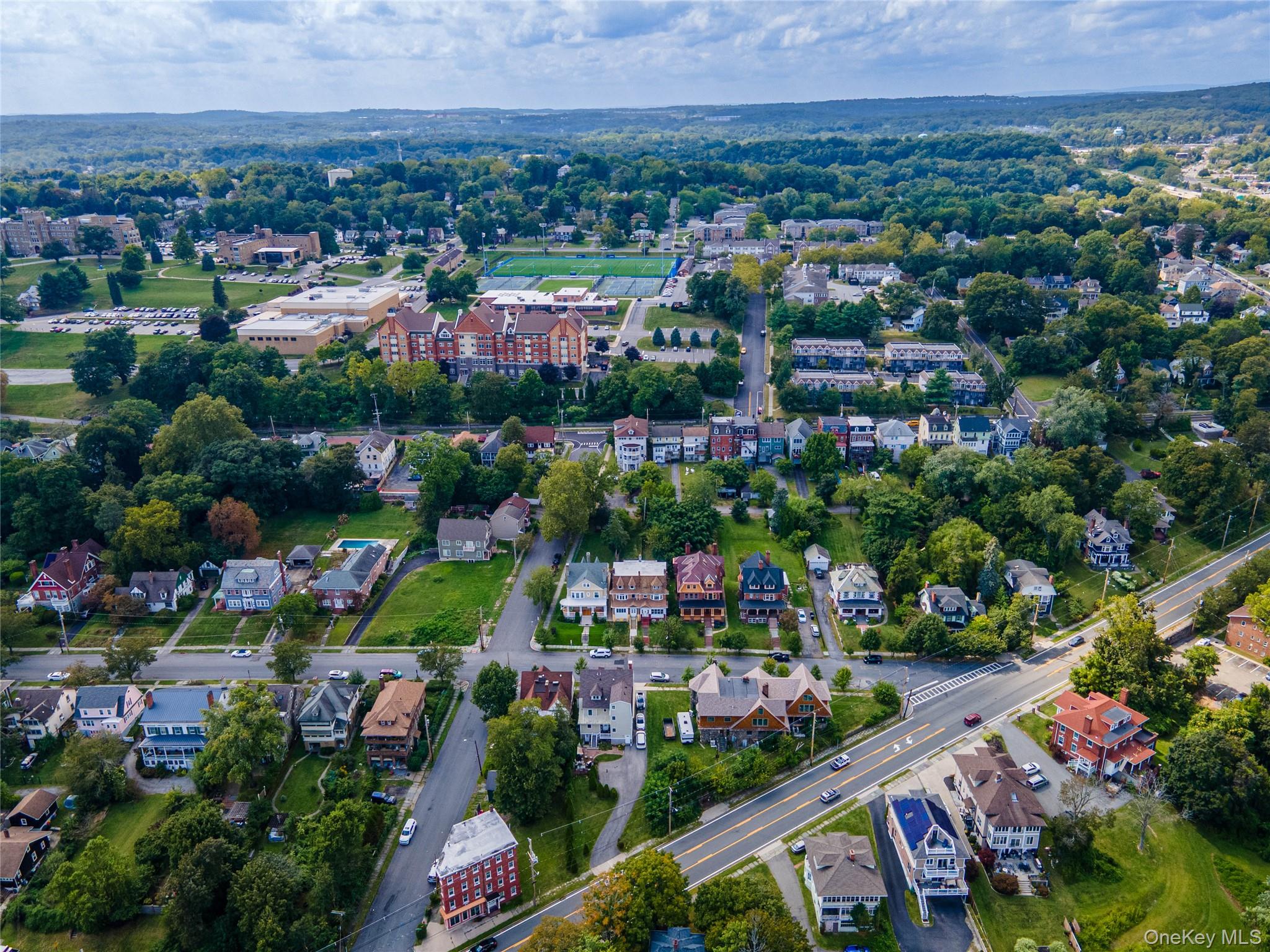 6 Leroy Place, Newburgh, NY 12550