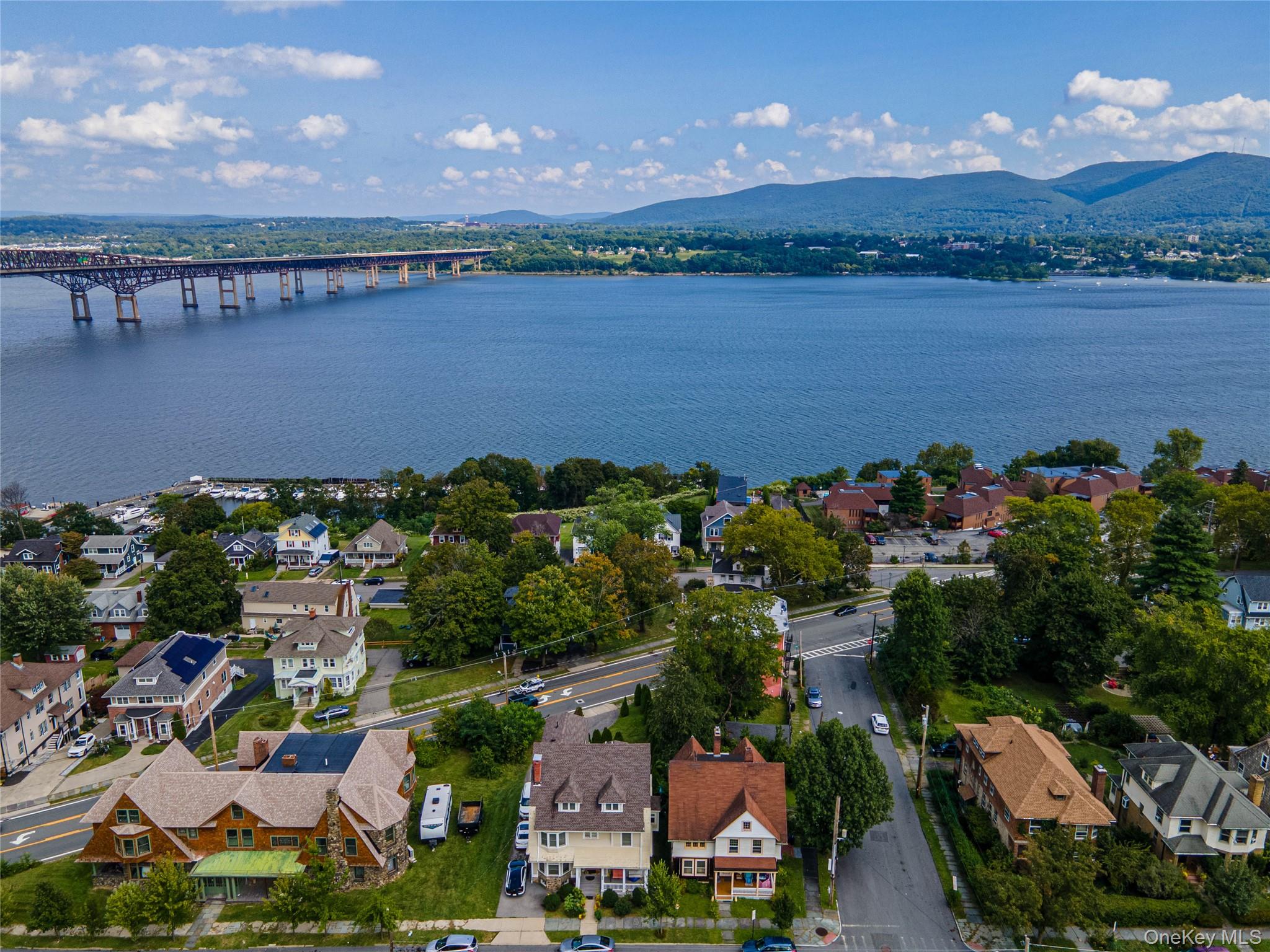 6 Leroy Place, Newburgh, NY 12550