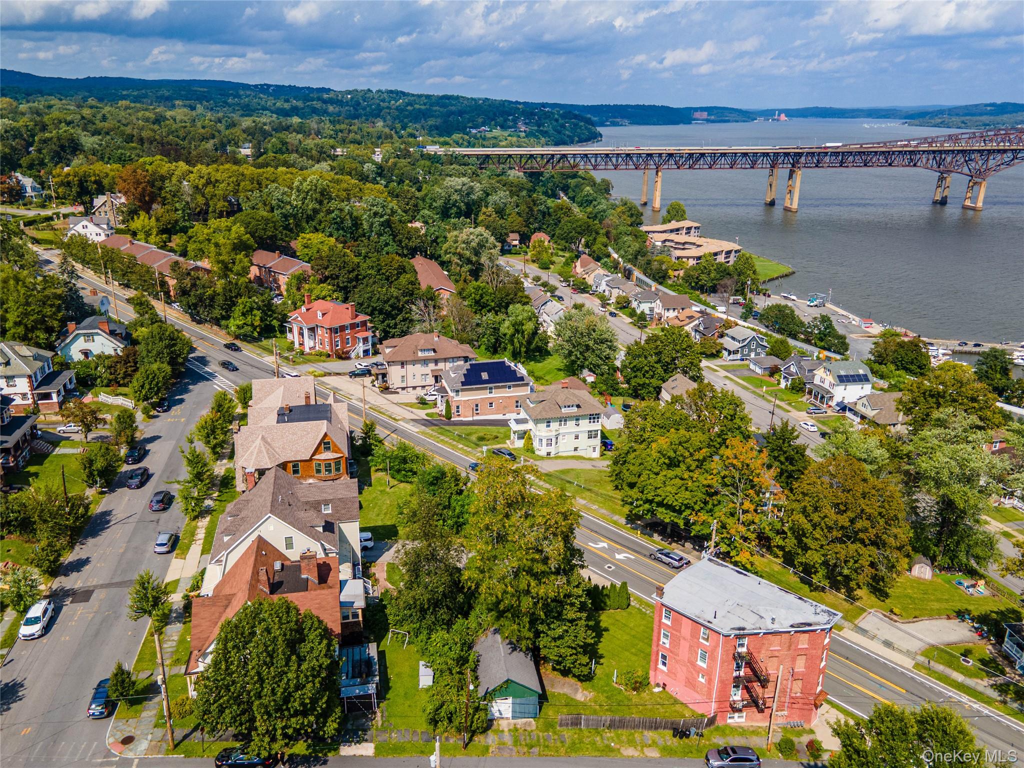 6 Leroy Place, Newburgh, NY 12550