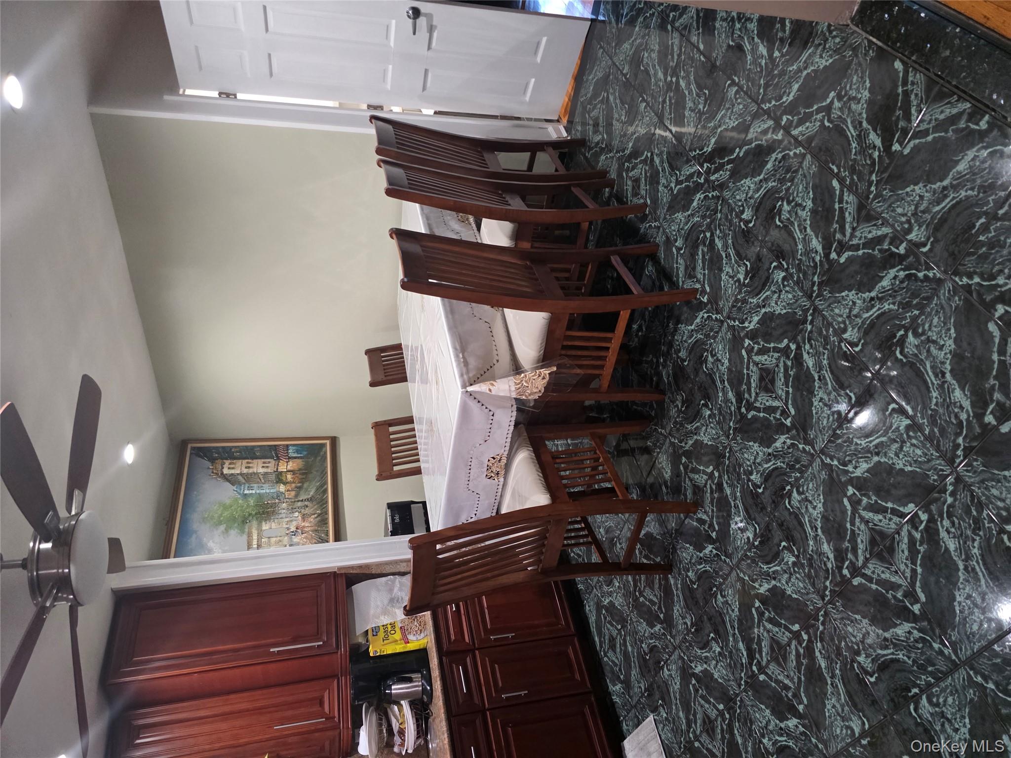 4912 111 St, Corona, NY 11368