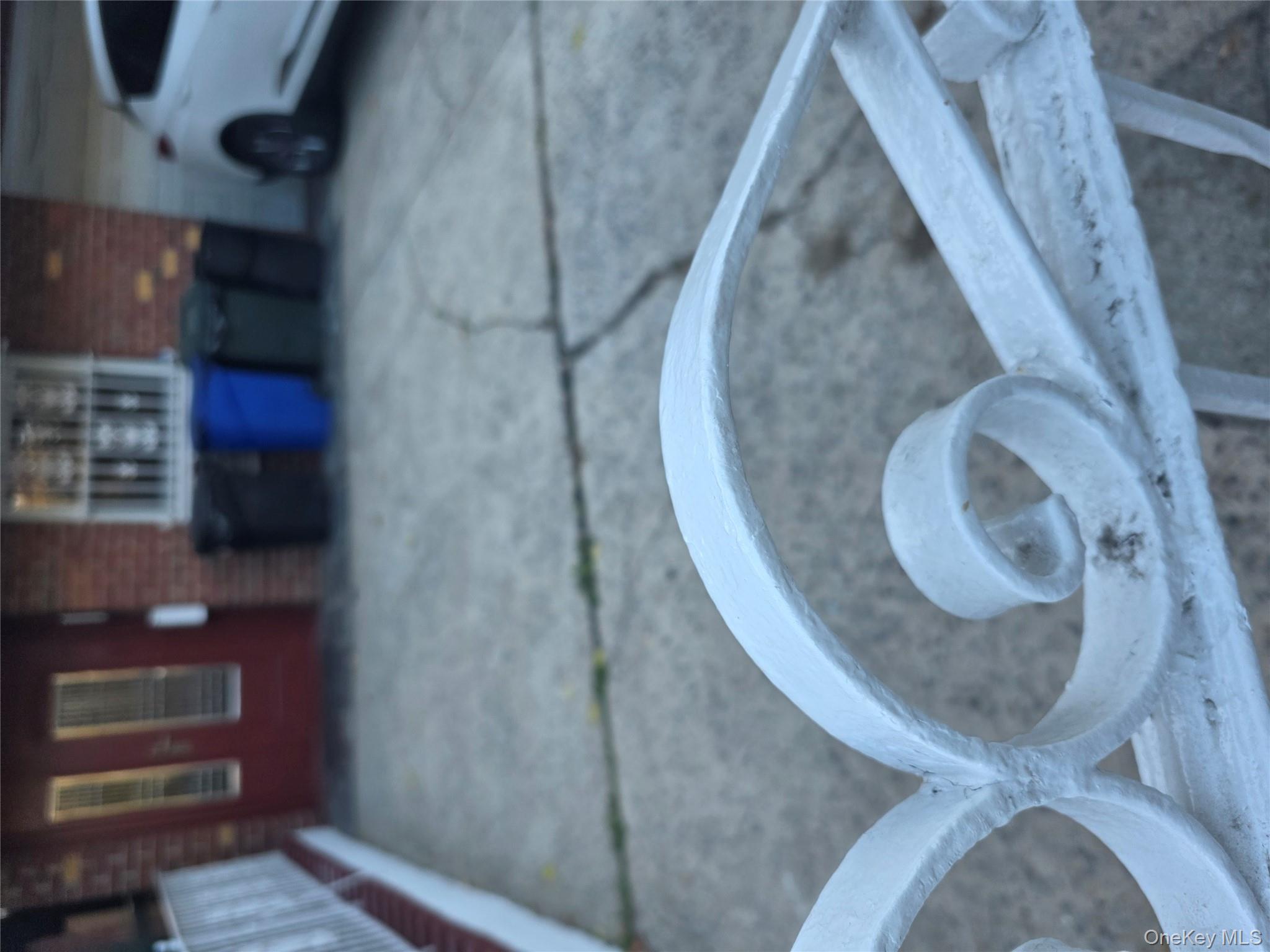 4912 111 St, Corona, NY 11368