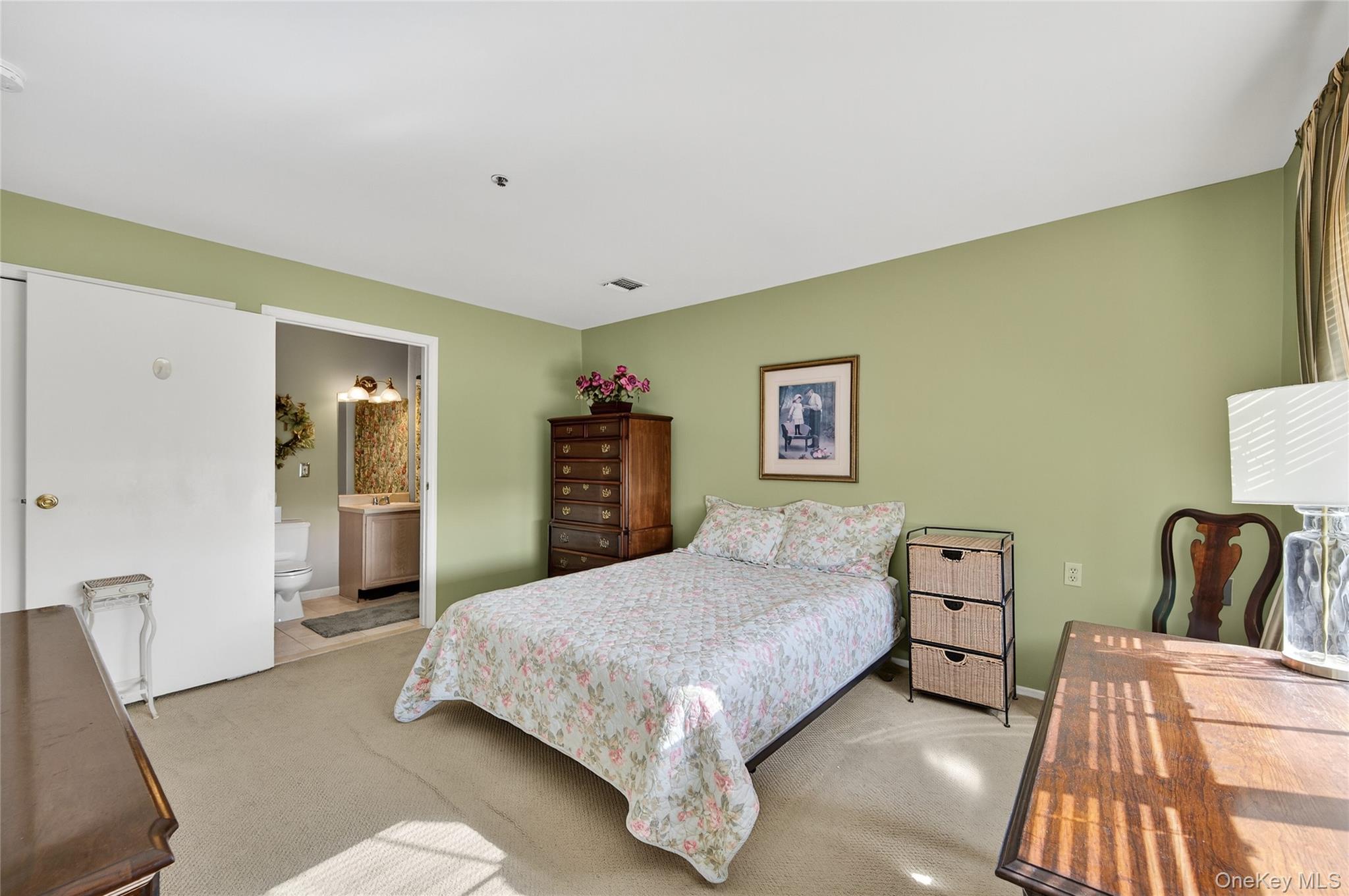 54 School Street # 315, Westbury, NY 11590