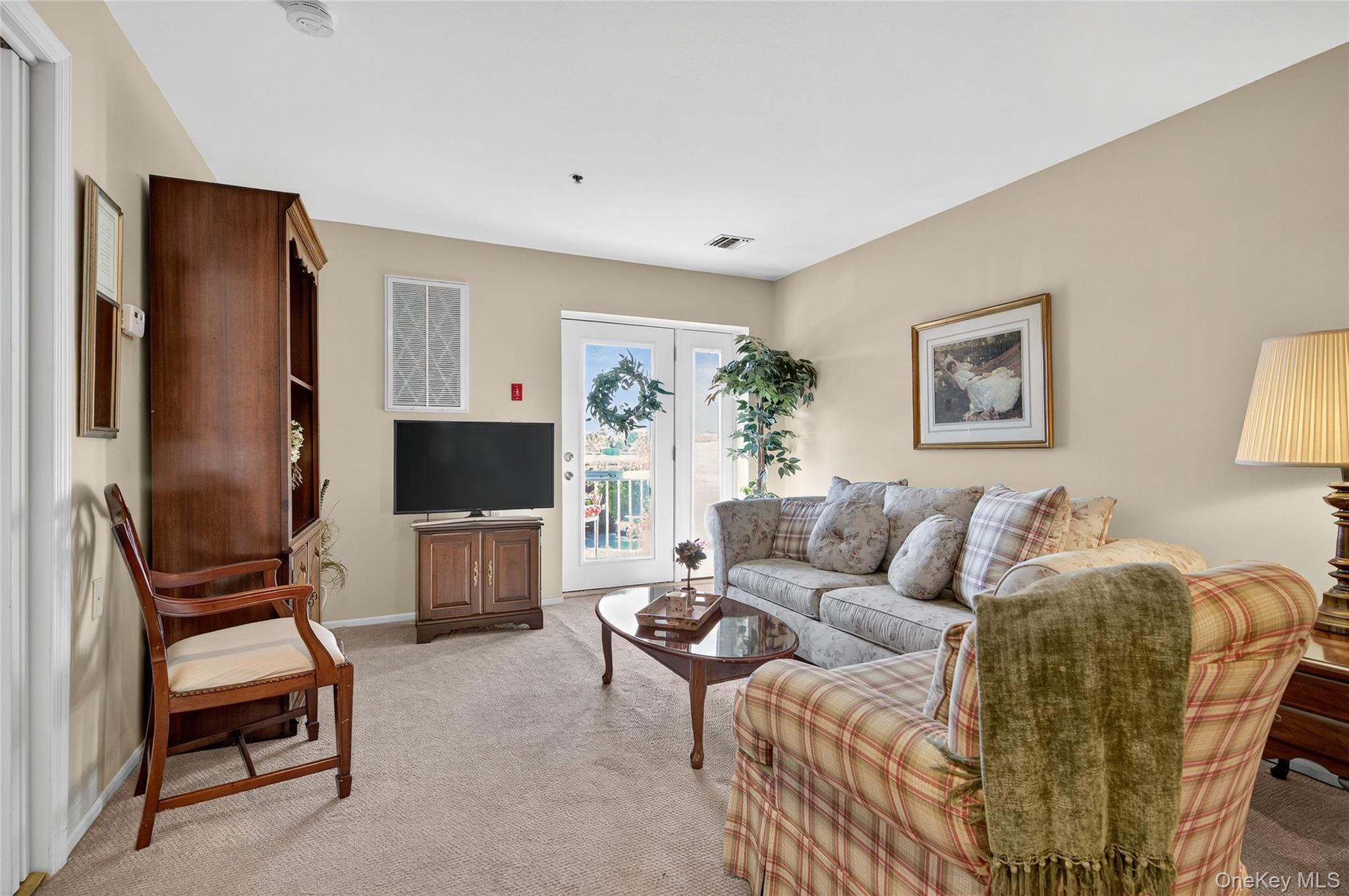 54 School Street # 315, Westbury, NY 11590