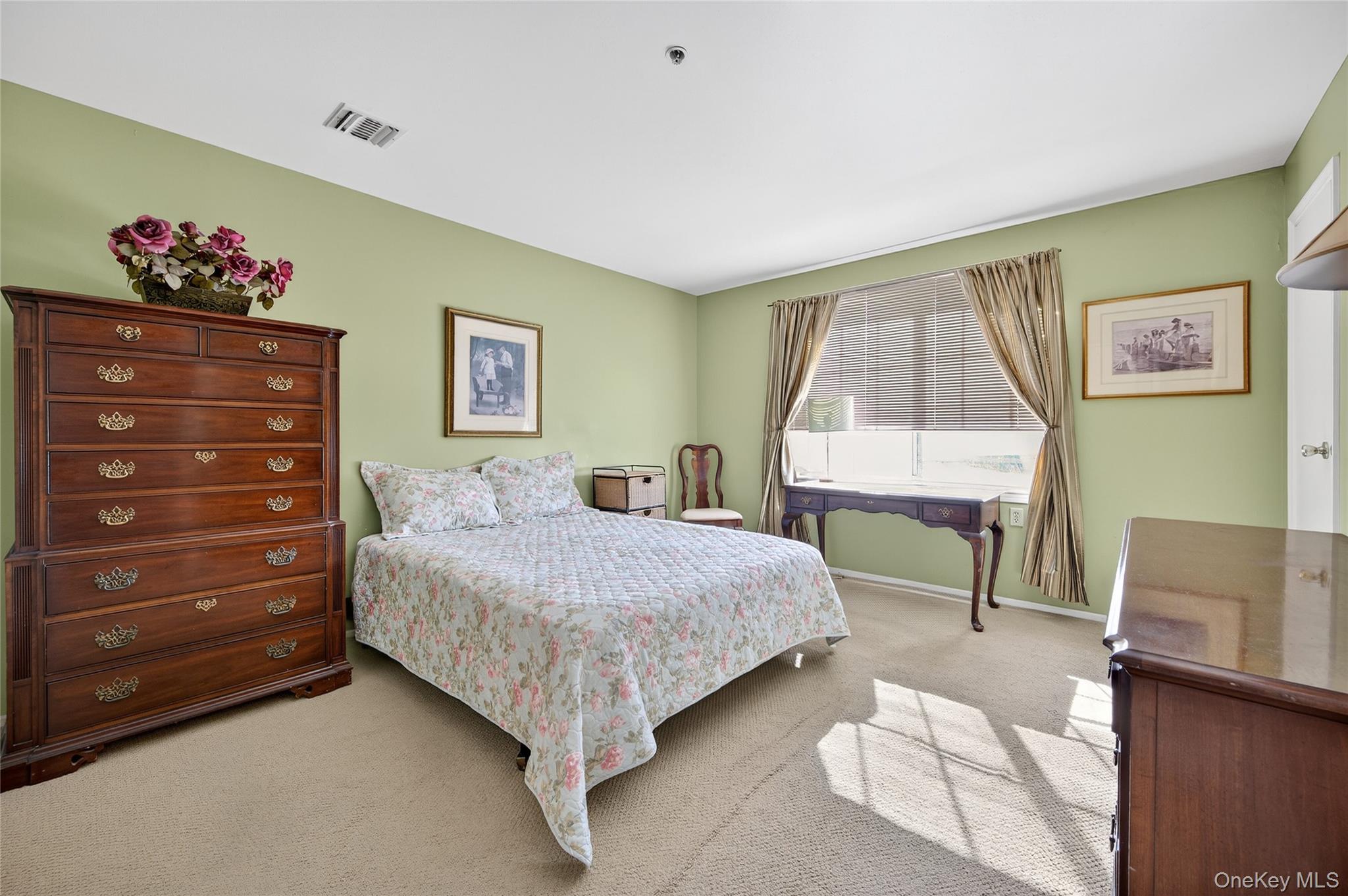 54 School Street # 315, Westbury, NY 11590