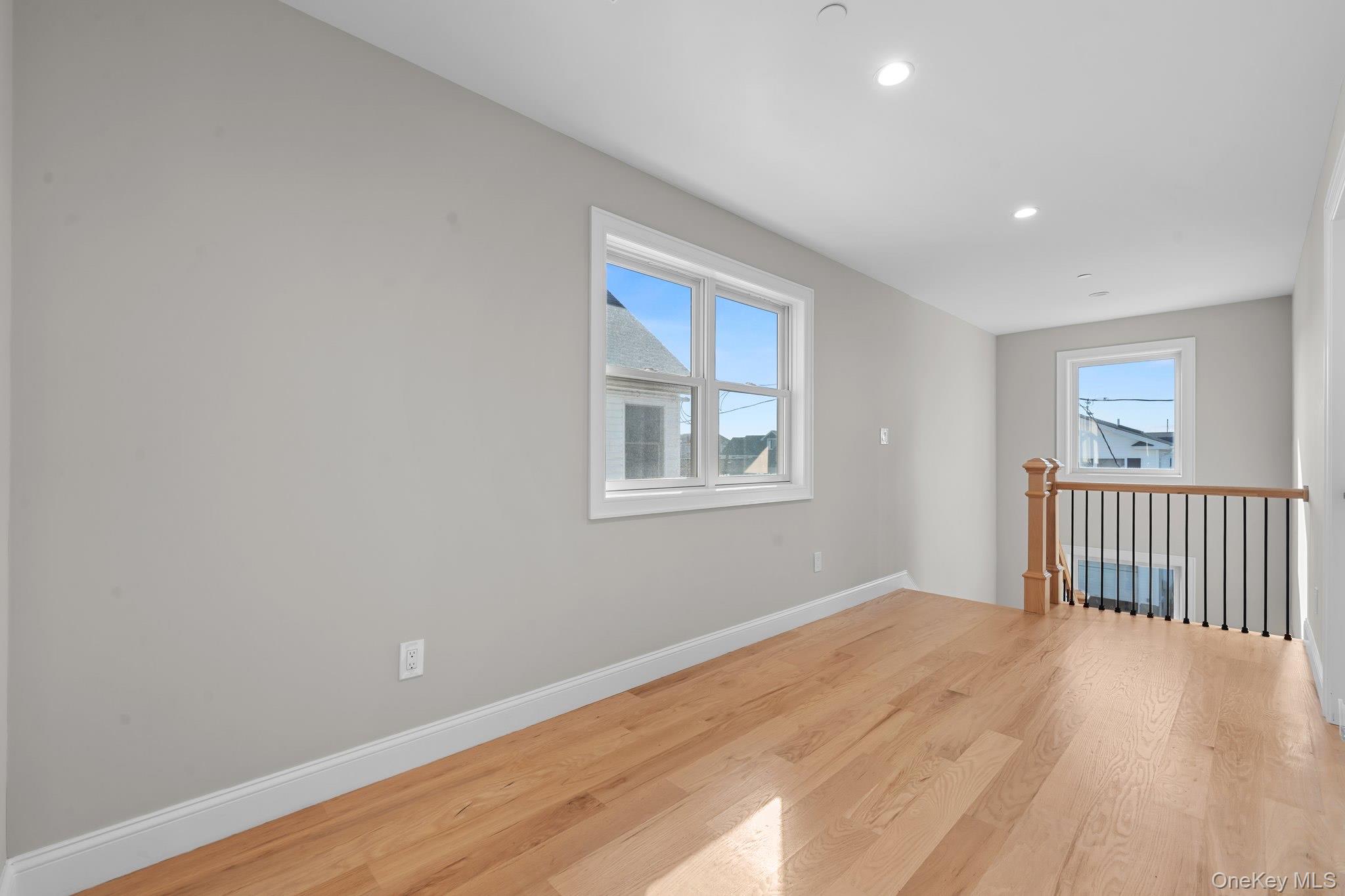 914 Arctic Street, Lindenhurst, NY 11757