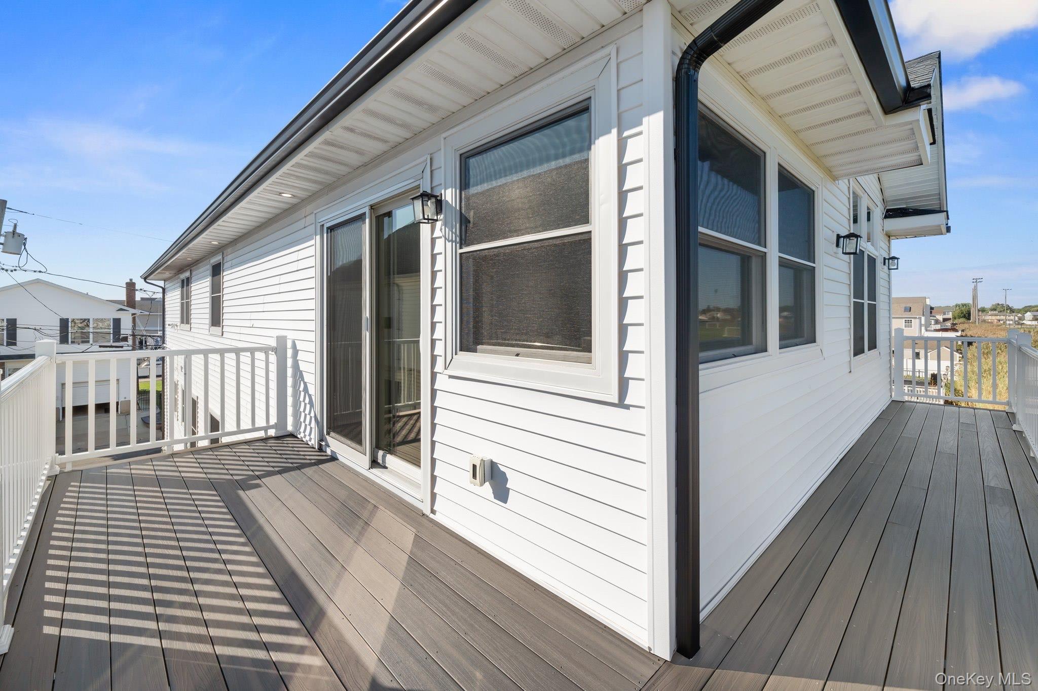 914 Arctic Street, Lindenhurst, NY 11757