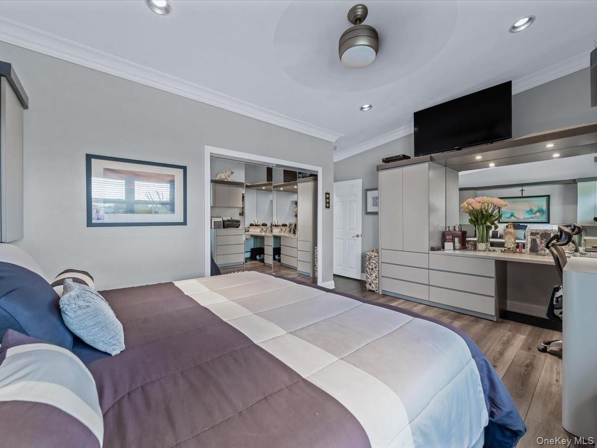 4 Rose Street # 6 -2A, Oceanside, NY 11572