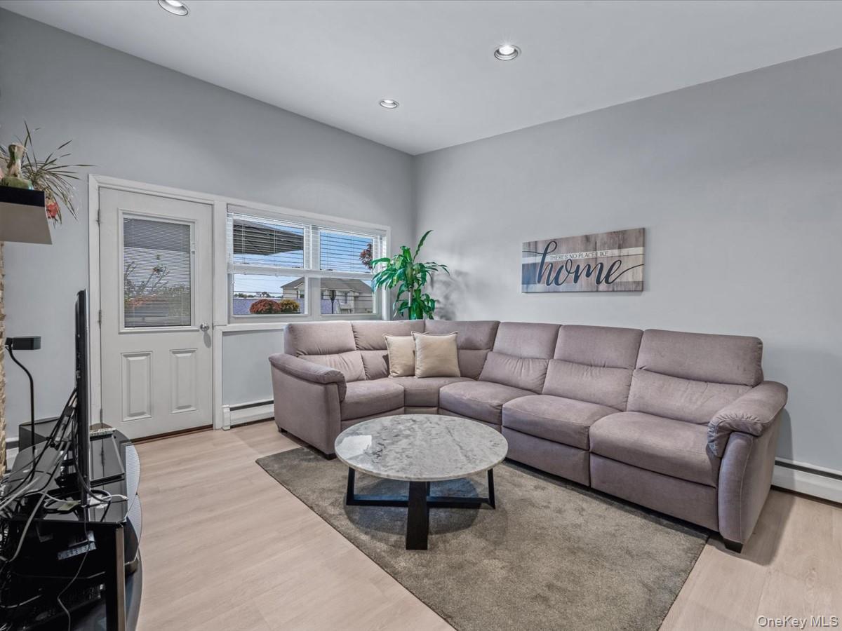 4 Rose Street # 6 -2A, Oceanside, NY 11572