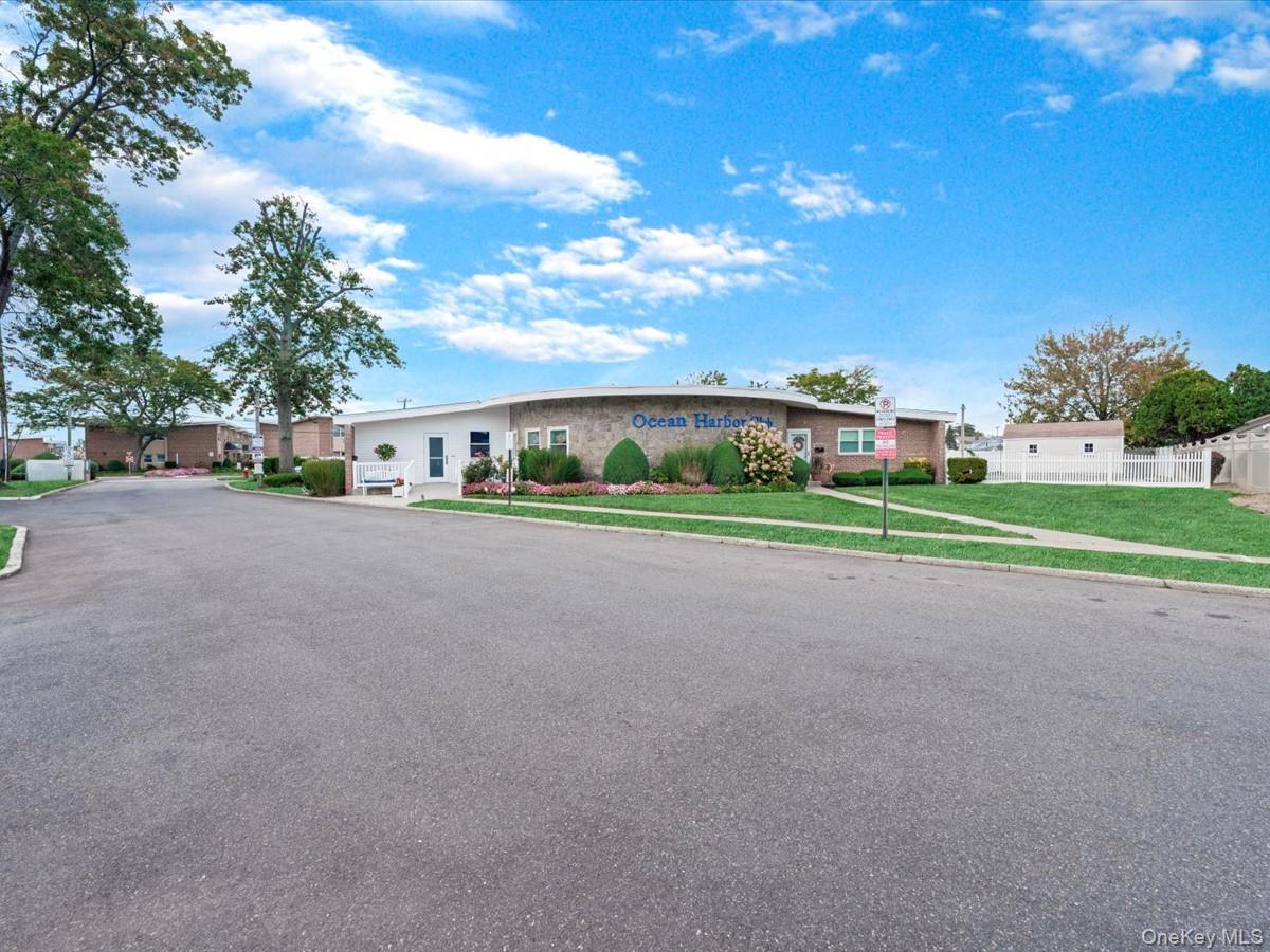 4 Rose Street # 6 -2A, Oceanside, NY 11572
