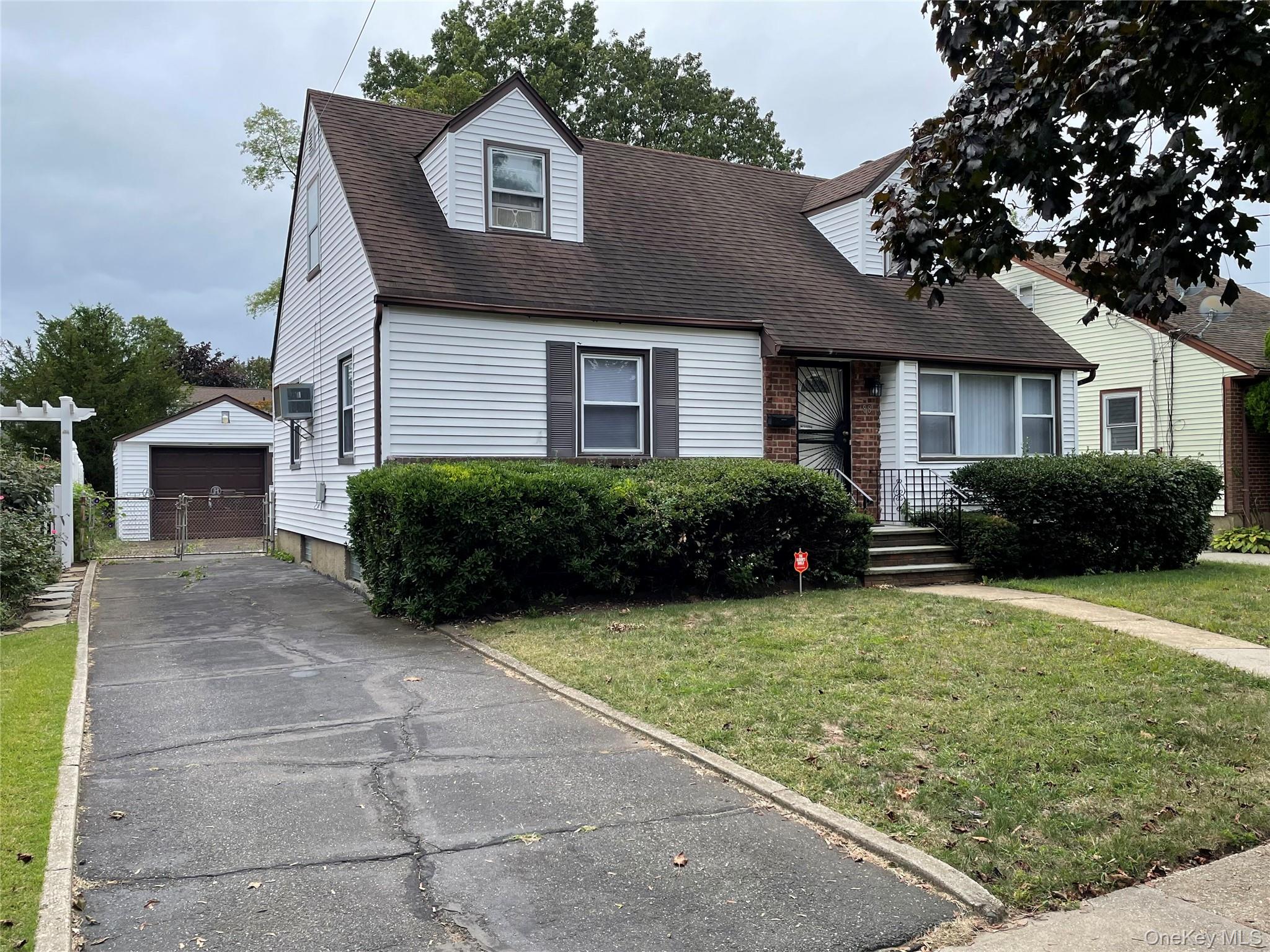 88 Acacia Avenue, Hempstead, NY 11550