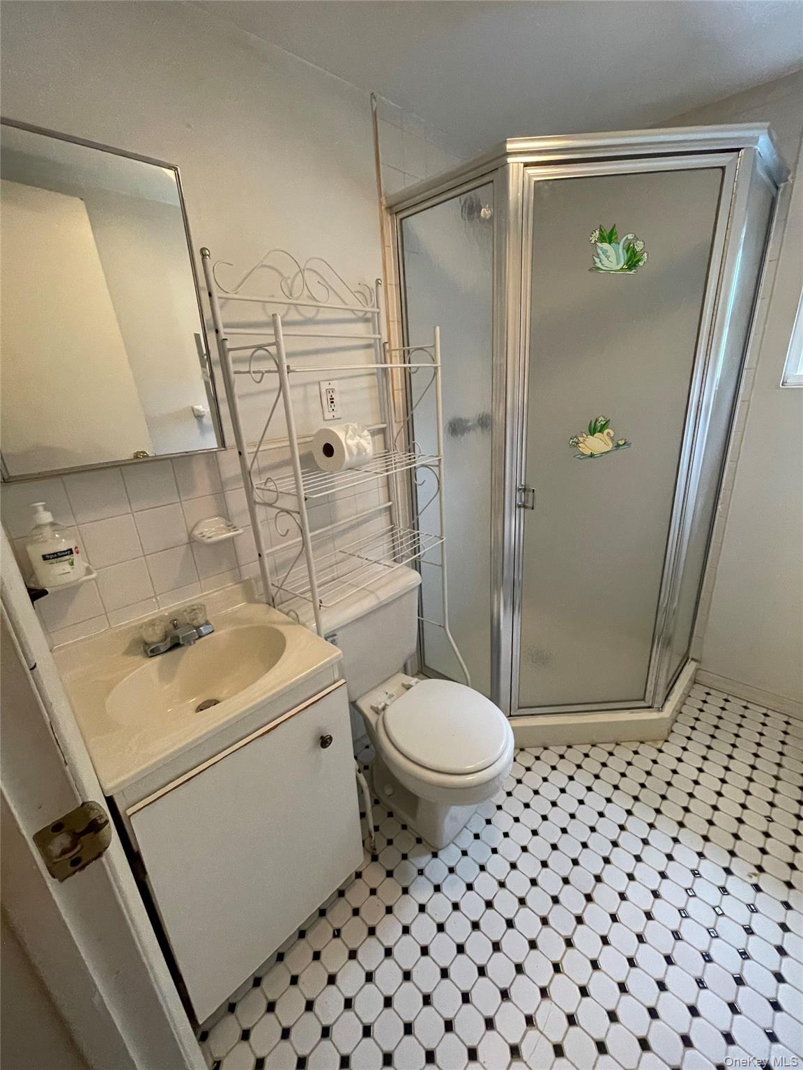 88 Acacia Avenue, Hempstead, NY 11550