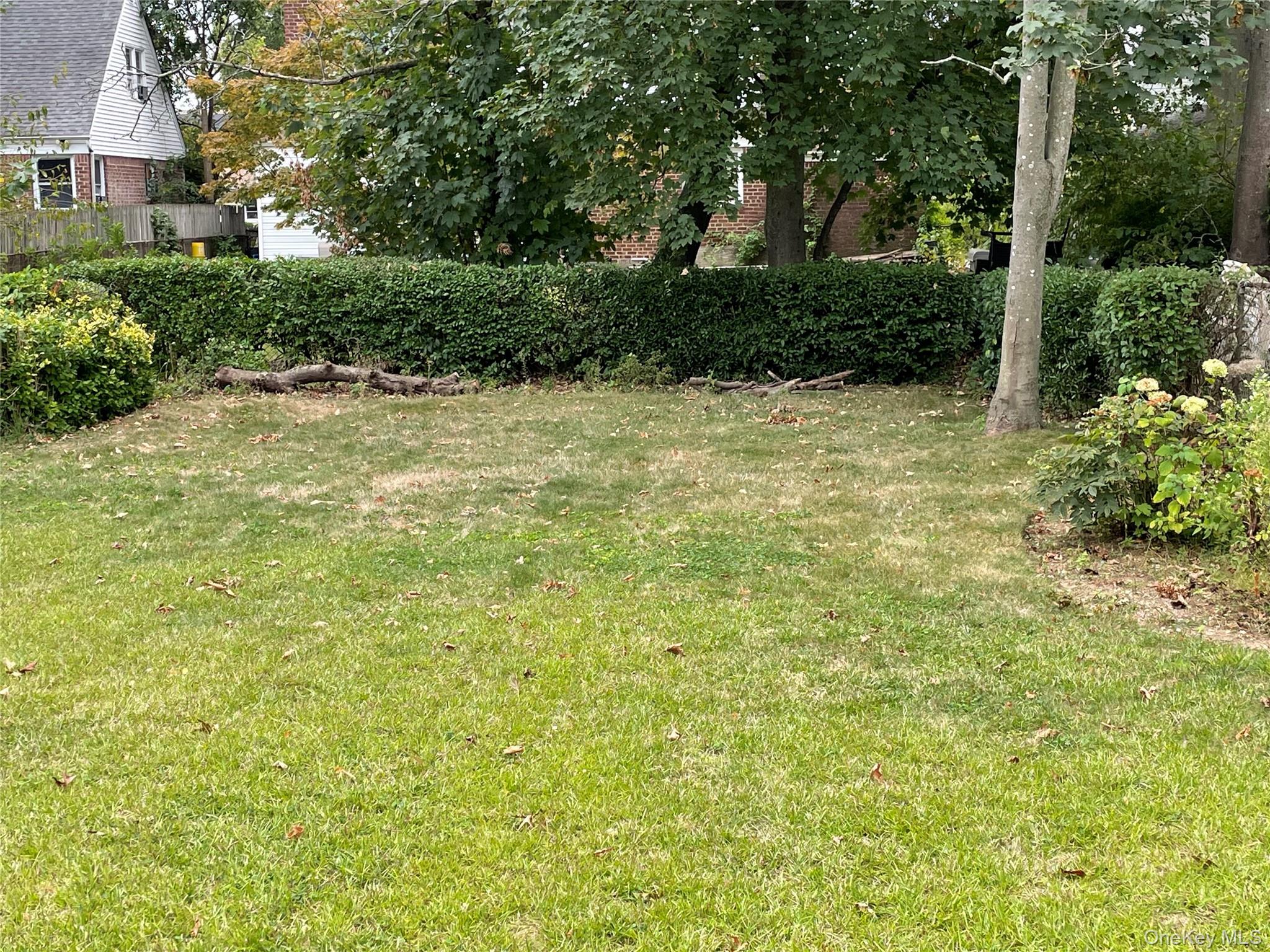 88 Acacia Avenue, Hempstead, NY 11550