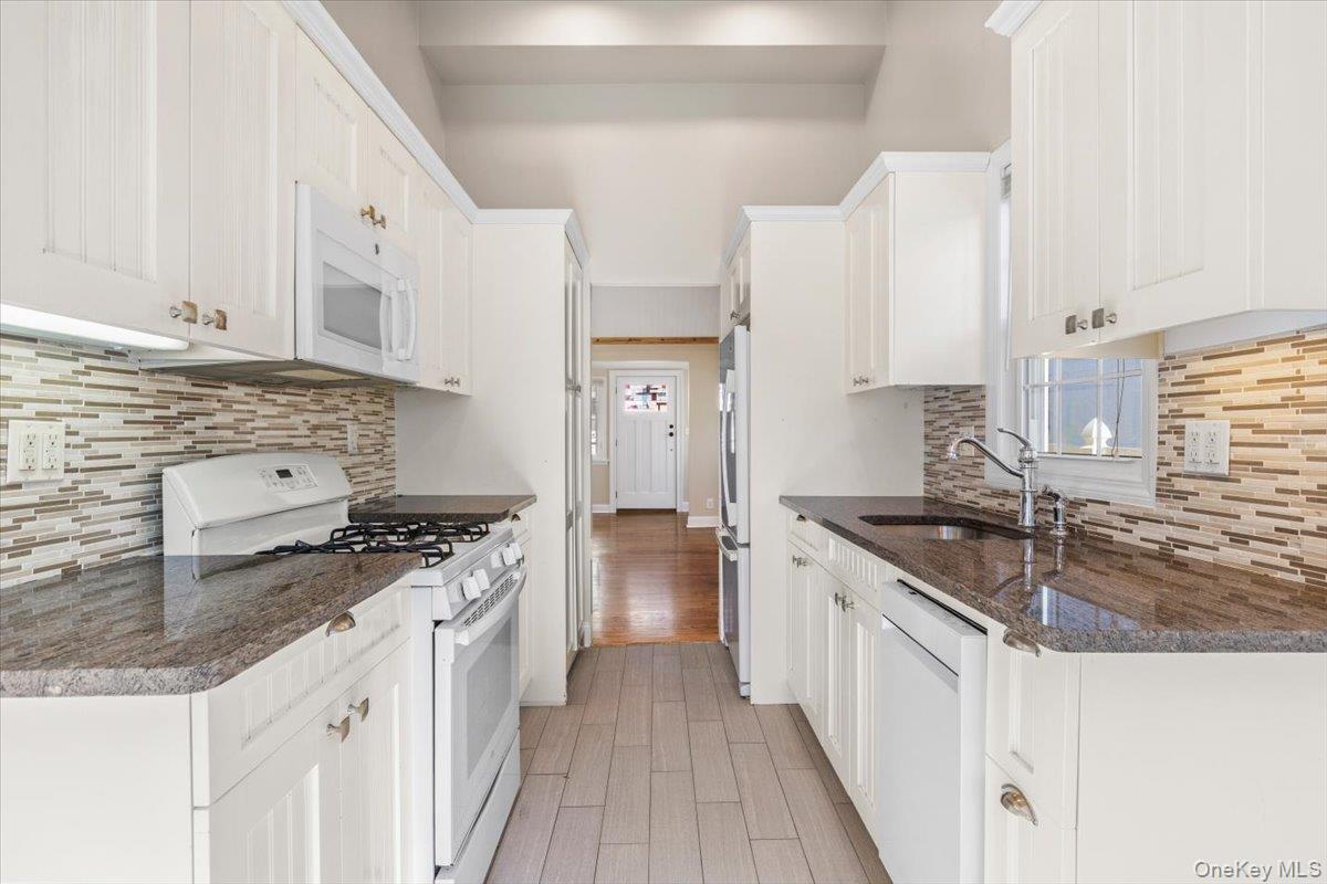 12 Ridgeland Terrace, Rye, NY 10580