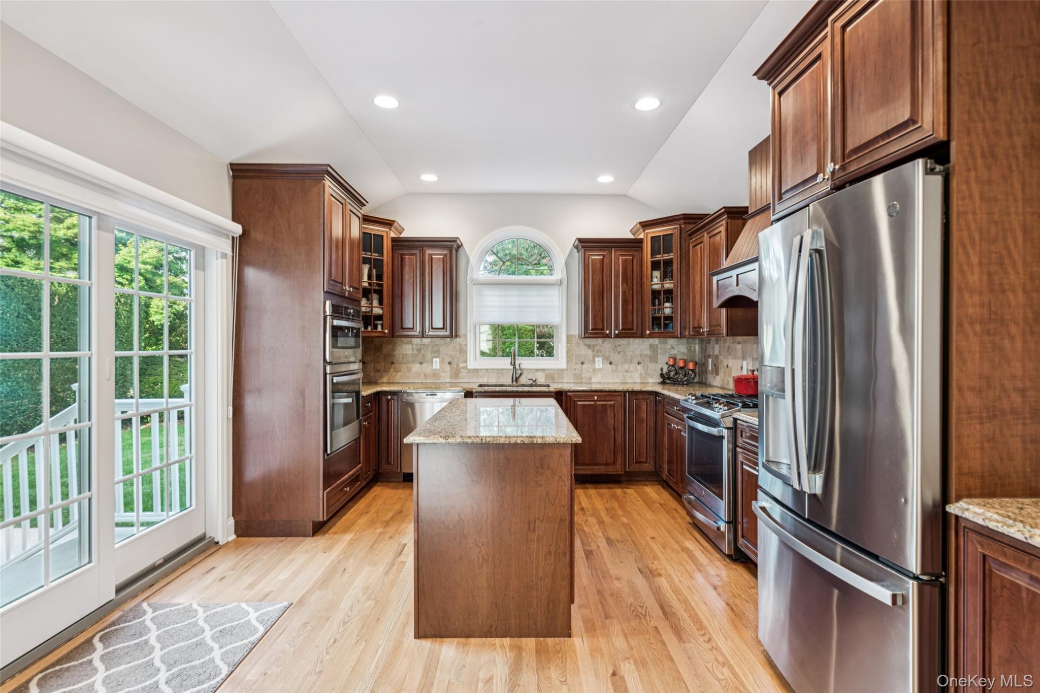 470 Argyle Road, Mineola, NY 11501