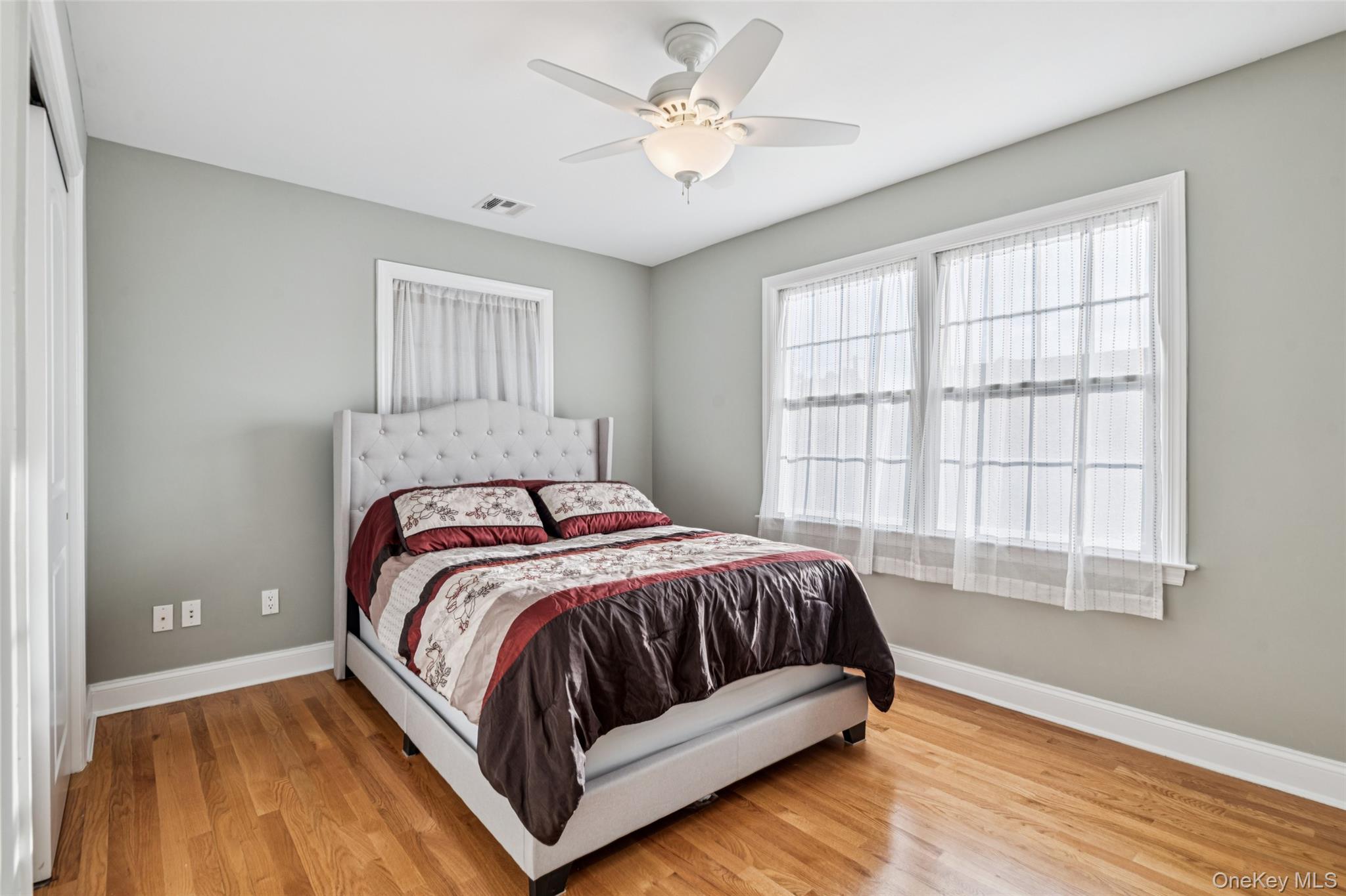 470 Argyle Road, Mineola, NY 11501