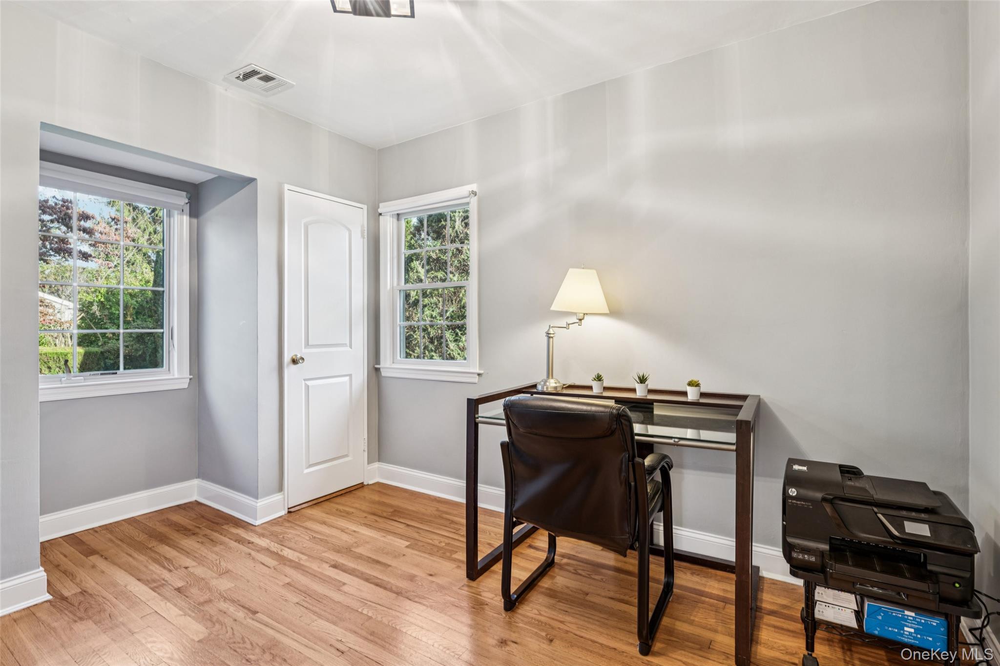 470 Argyle Road, Mineola, NY 11501