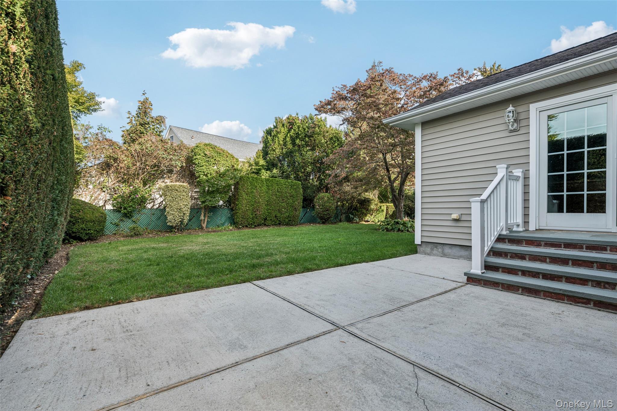 470 Argyle Road, Mineola, NY 11501