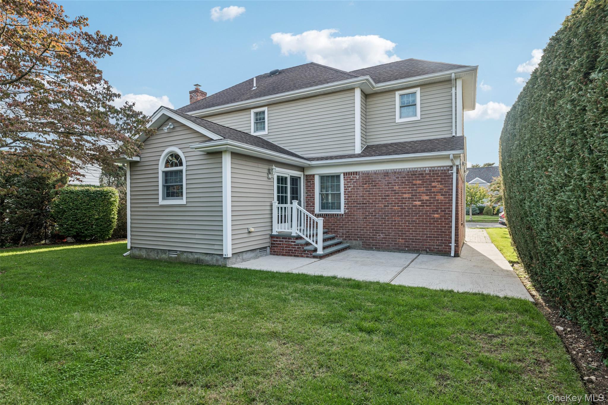 470 Argyle Road, Mineola, NY 11501